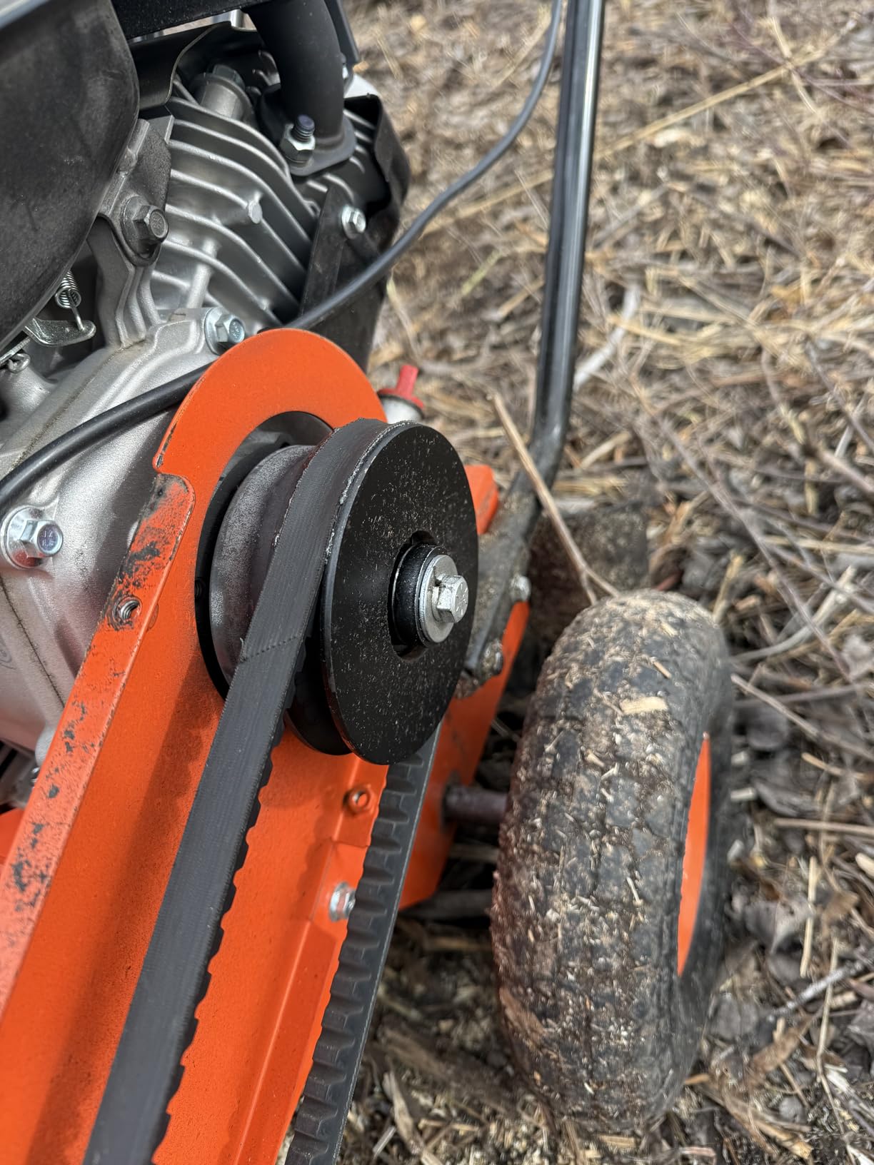SuperHandy Gas-Powered Stump Grinder with 9HP Engine, Direct Belt Drive, 12-Inch Cutting Depth, 6 Durable Carbide Teeth - Compact and Lightweight customer photo 2
