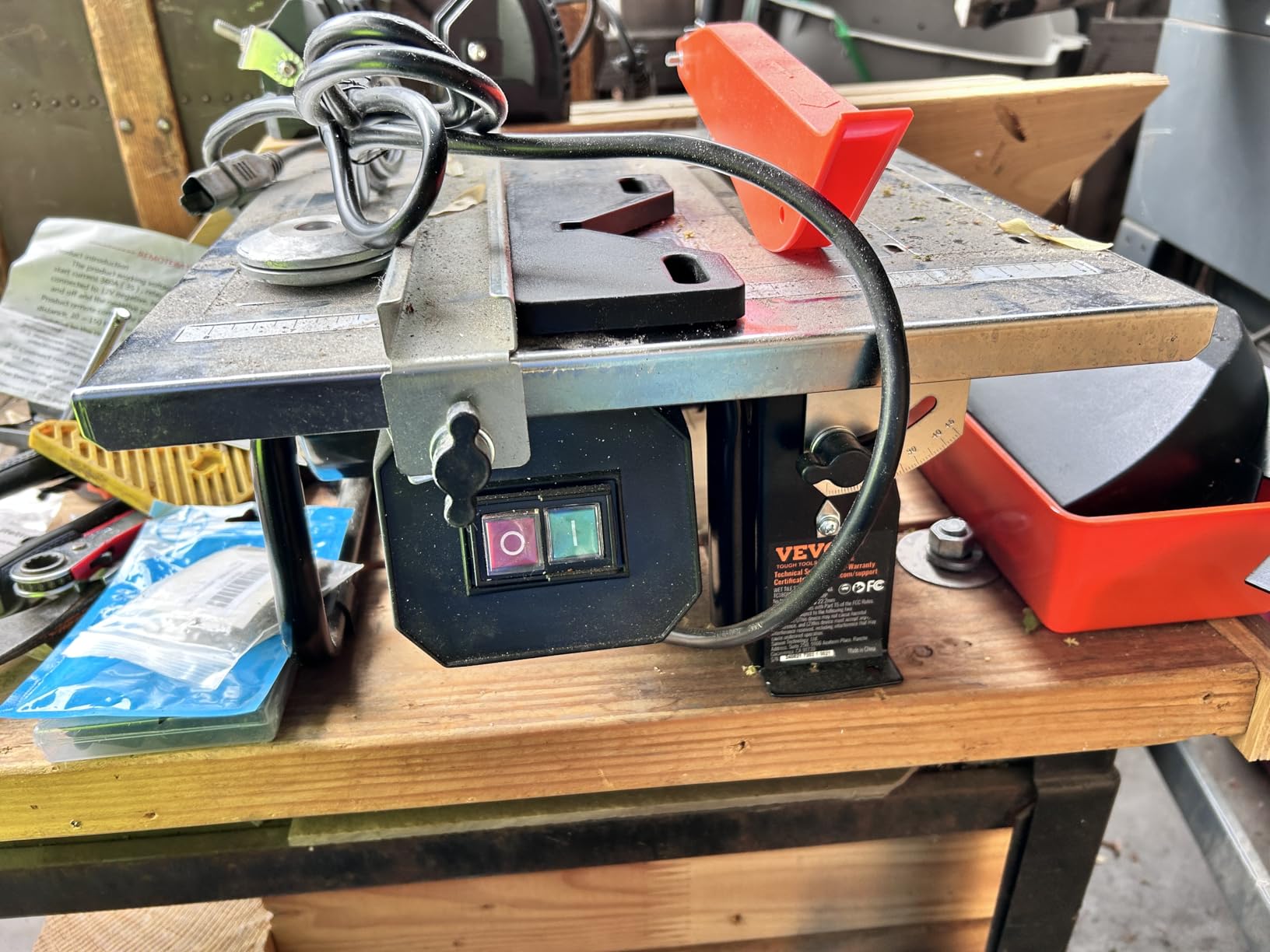 VEVOR 7-inch 65Mn Steel Blade, Wet Tile Saw, 3500 RPM Induction Motor, Tile Cutter Wet Saw with Water Reservoir, 0-45 Degrees Miter Angle for Cutting Tiles and Stones customer photo 2