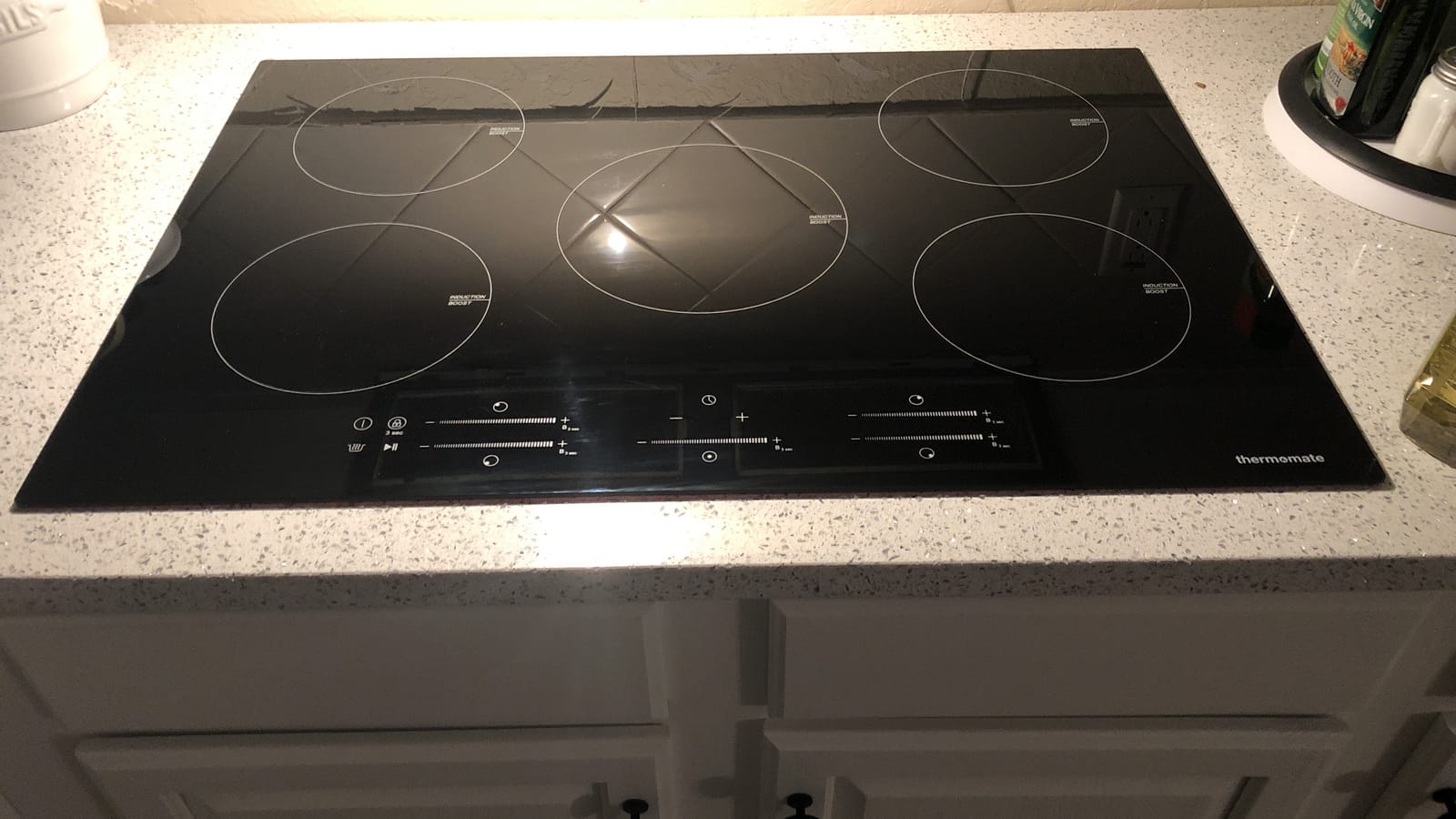 ThermoMate 36 Inch Induction Hob Electric Cooktop, 9800W Built in Induction Stove Top with 5 Boost Burners, 9 Heating Levels, Timer & Child Safety Lock, Sensor Touch Control, 240V customer photo 1