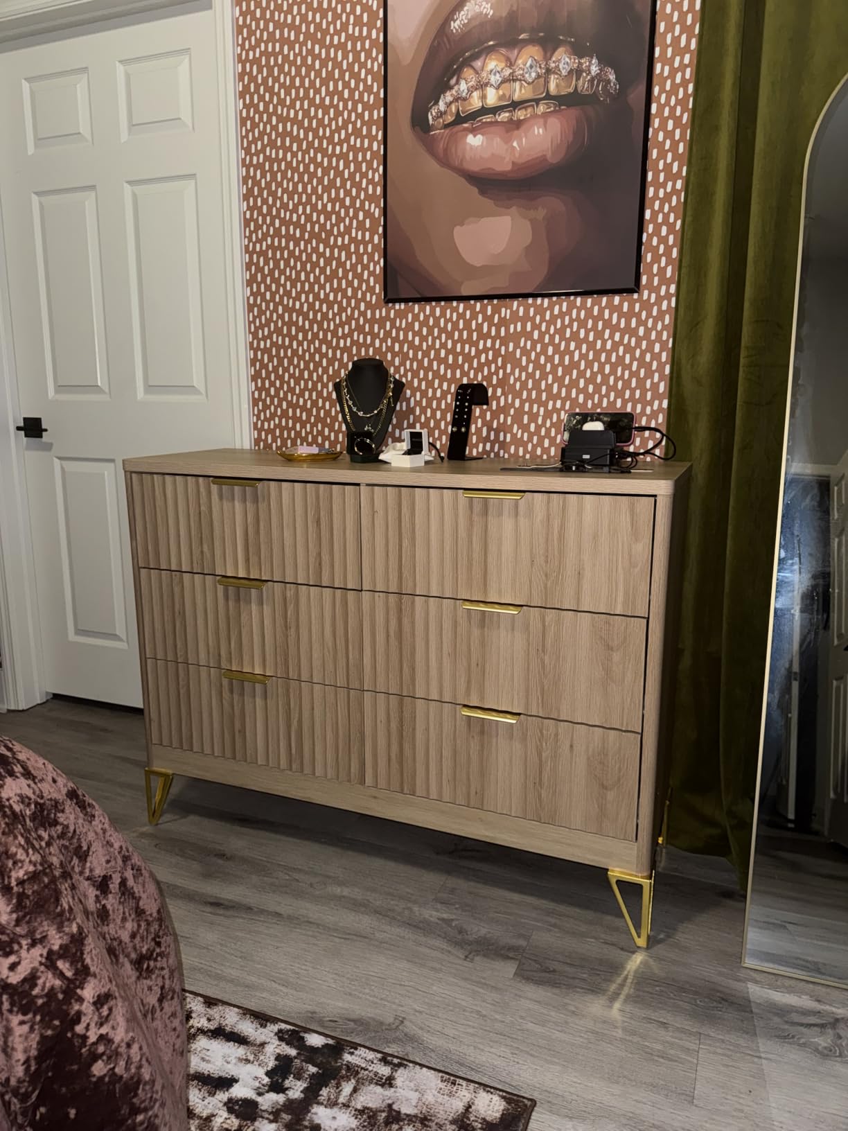 Fluted 6 Drawer Dresser for Bedroom, Wide Modern Chest of Drawers with Metal Handle, Curved Profile Design, Wood Closet Clothes Storage Organizer for Bedroom, Hallway, Natural customer photo 2