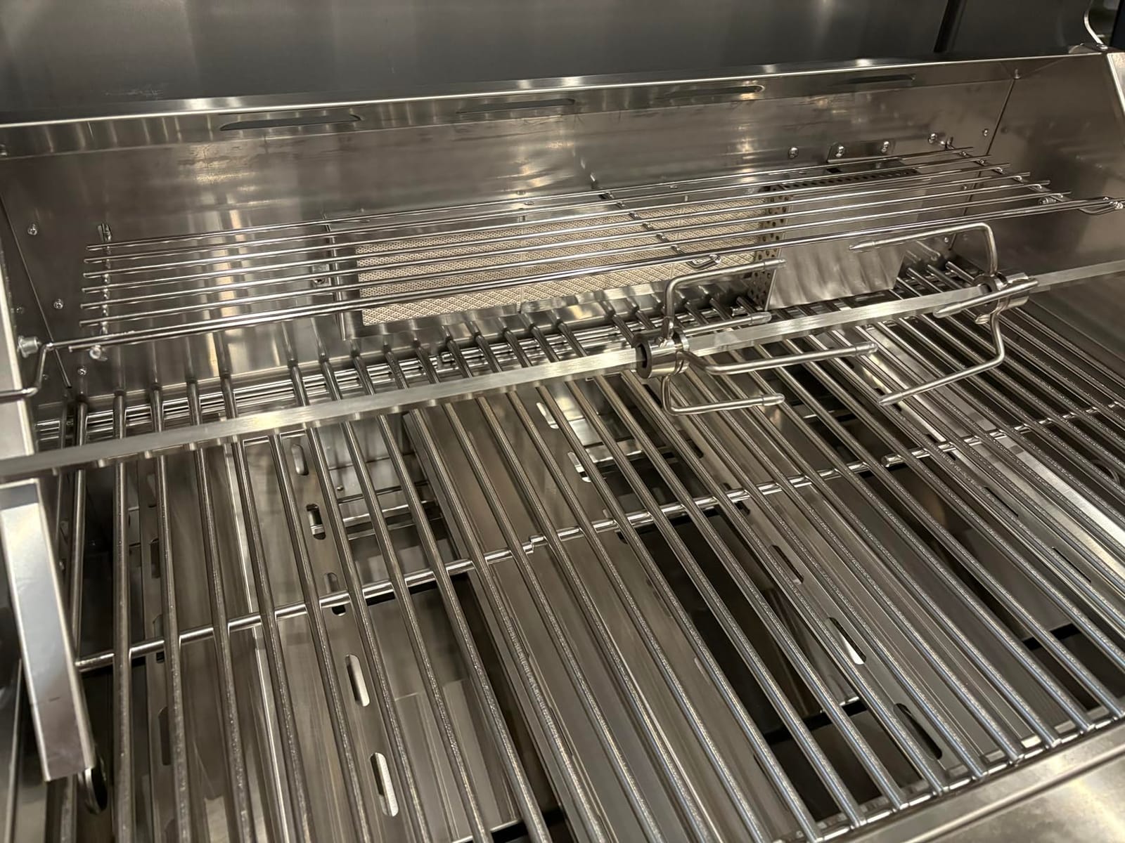 BODEGA 5 Burner Built In Gas Grill Island Head, Stainless Steel 30 Inch Propane Grill with Rear Burner, 58000 BTUs, 988.5 SQ In Racks, Dual Fuel Compatibility, Gas Grill Outdoor Cooking, BBQ Fork Kit customer photo 2