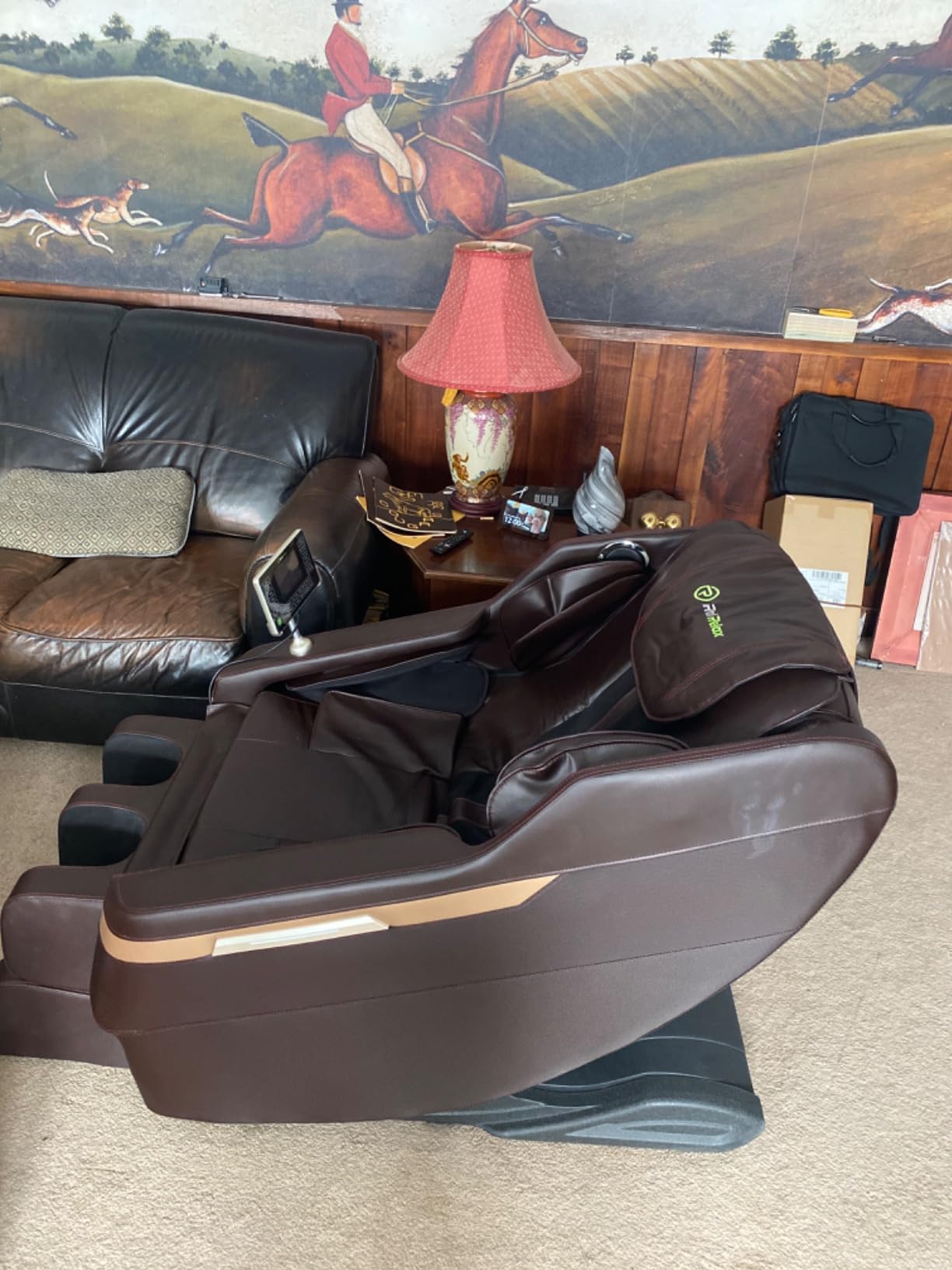 Real Relax 2025 Full Body Massage Chair, Zero Gravity Shiatsu Massage Chair Recliner, Foot Massage, Bluetooth, Large Control Screen (Black and Gold) customer photo 1