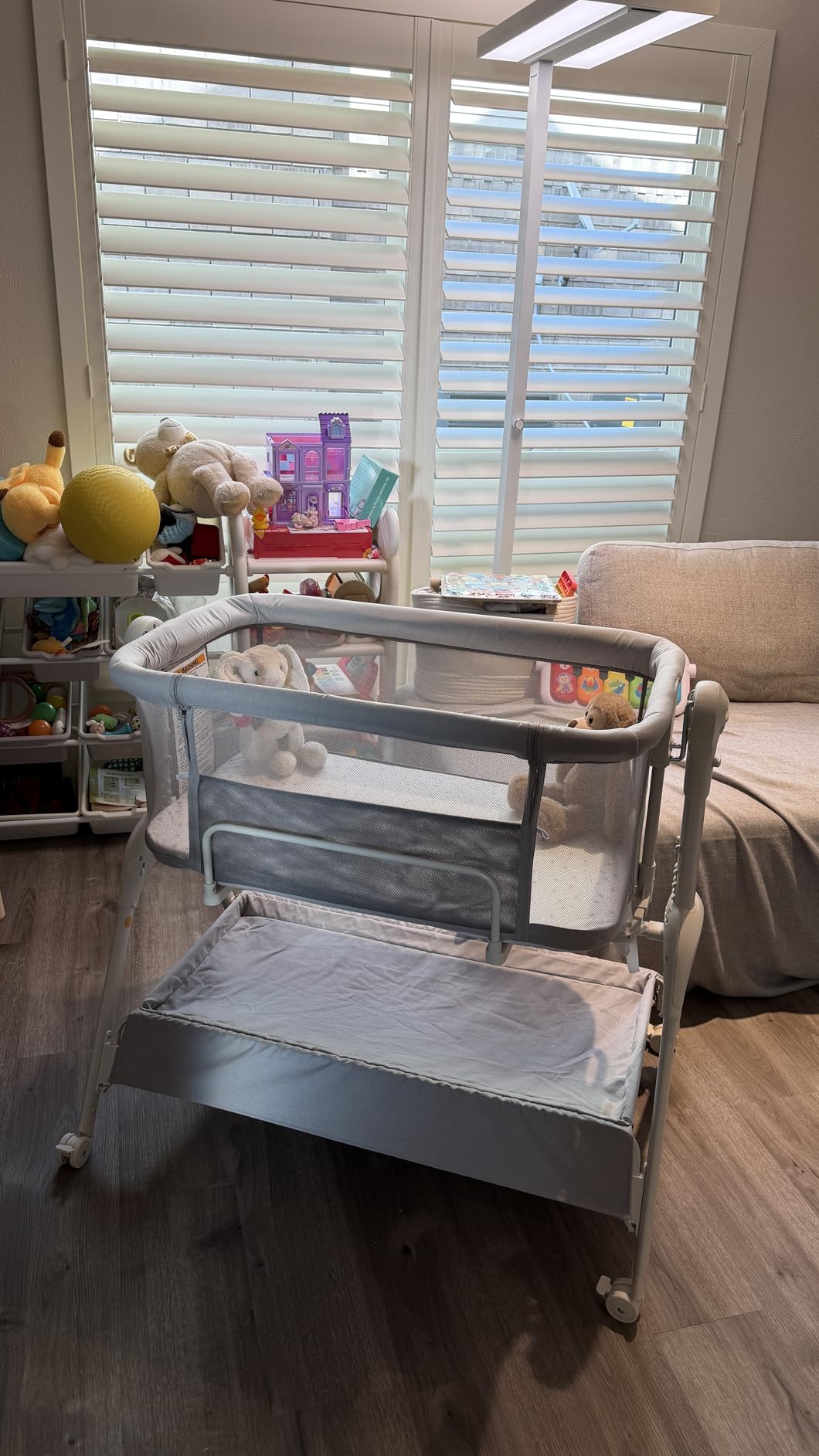HARPPA Cuddly Sway Baby Bassinet Bedside Sleeper, 3 in 1 Rocking Bassinet | Full Mesh Sides, Premium Fiber Mattress, Cotton Quilted Cover, 5 Adjustable Heights, 360° Swivel Wheels, 3°-7° Incline Range customer photo 1