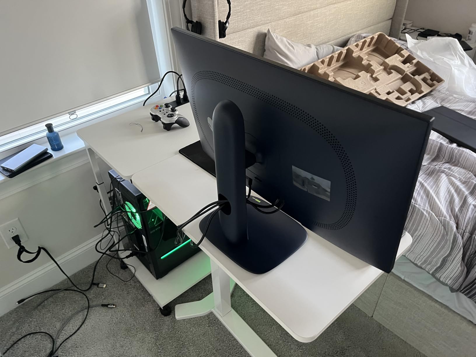 Alienware AW2725DM 27 Gaming Monitor, WQHD Fast IPS, 180Hz, G-SYNC, FreeSync, 95% DCI-P3, HDMI 2.1, DisplayPort 1.4 customer photo 2