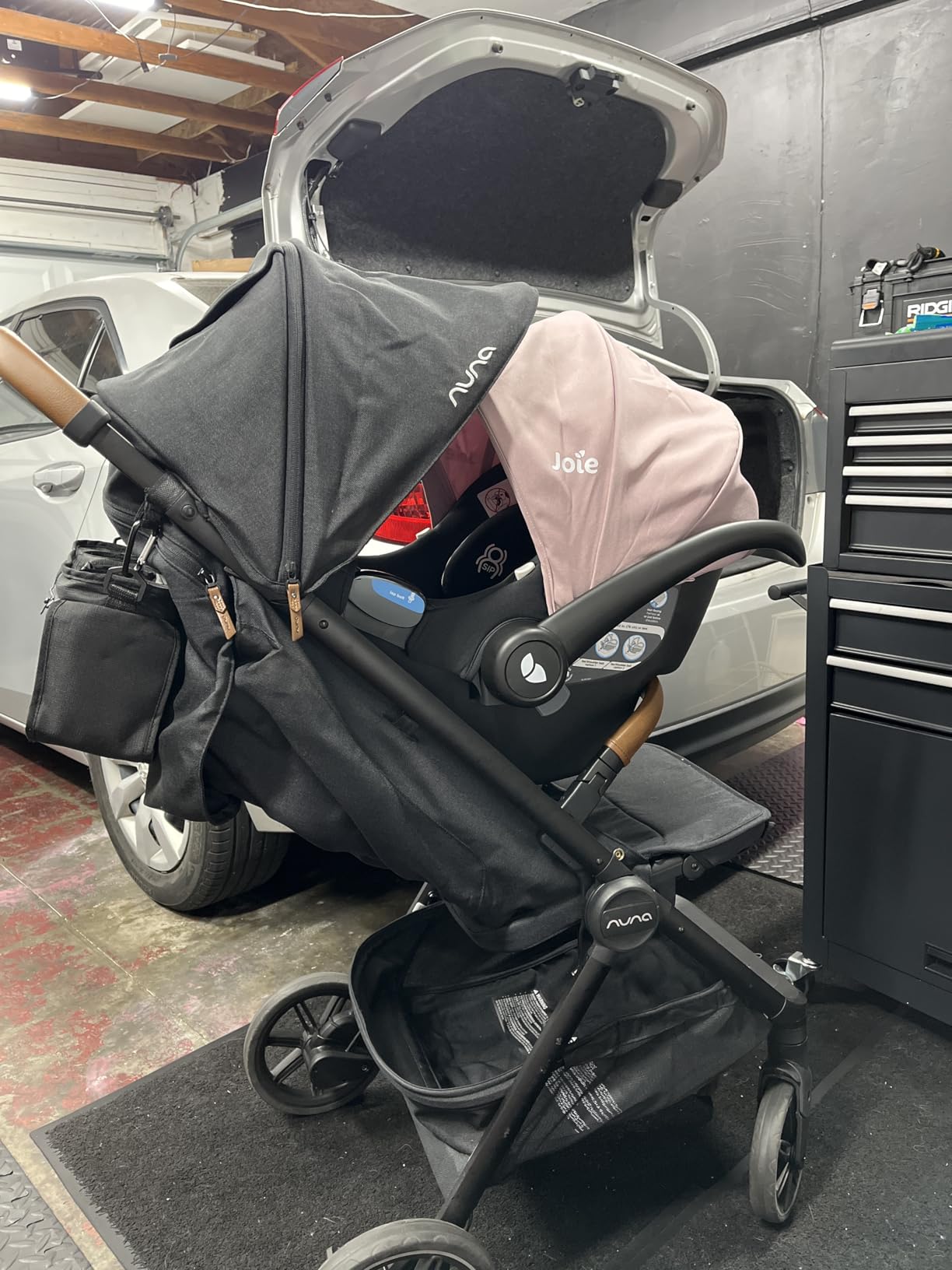 Joie Baby Rue Infant Car Seat & Anti-Rebound Base, Lightweight, Lightweight Infant Car Seat with UPF 50+ Canopy for Newborns and Infants. Travel System Compatible customer photo 1