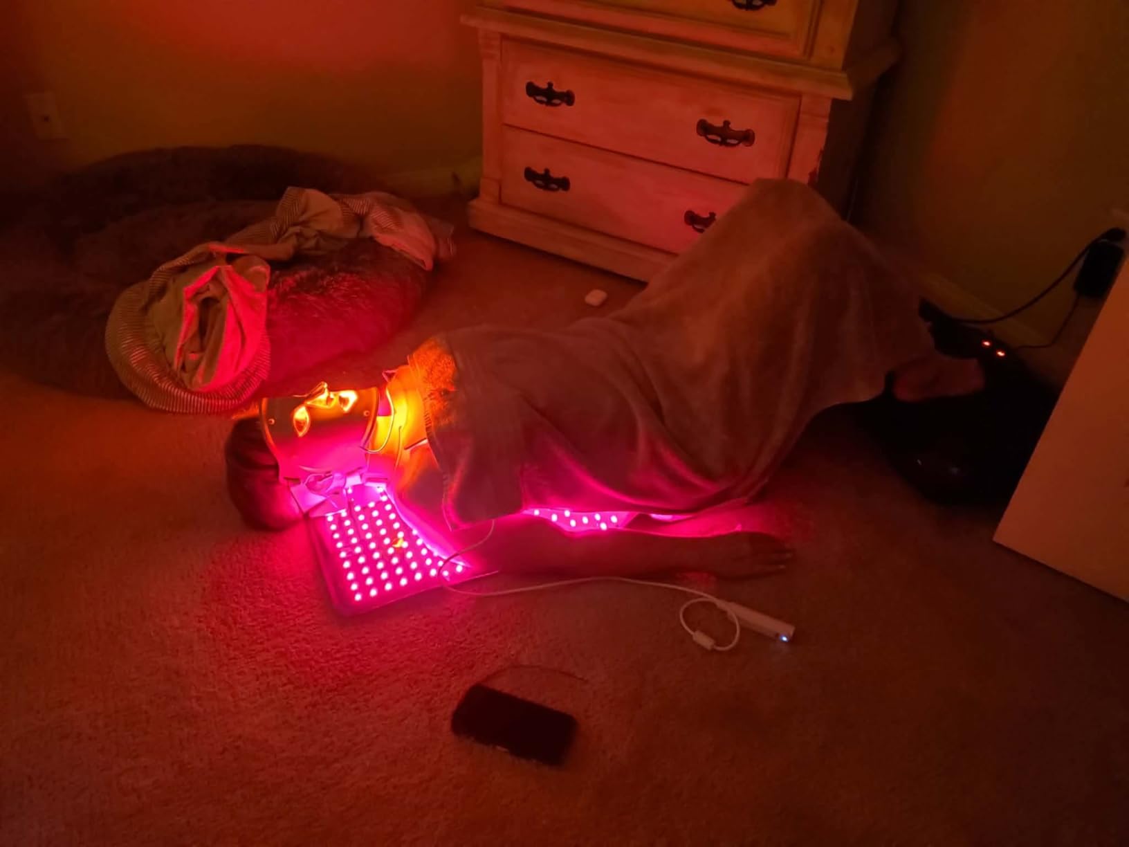 Comfytemp Red Light Therapy Mat for Body, 33'' x 17'', 660nm & 850nm | Flexible Near Infrared Light Therapy Pad, Wearable Light Blanket with Timer, for Back Belly Knee Joint Muscle, Home Use customer photo 1