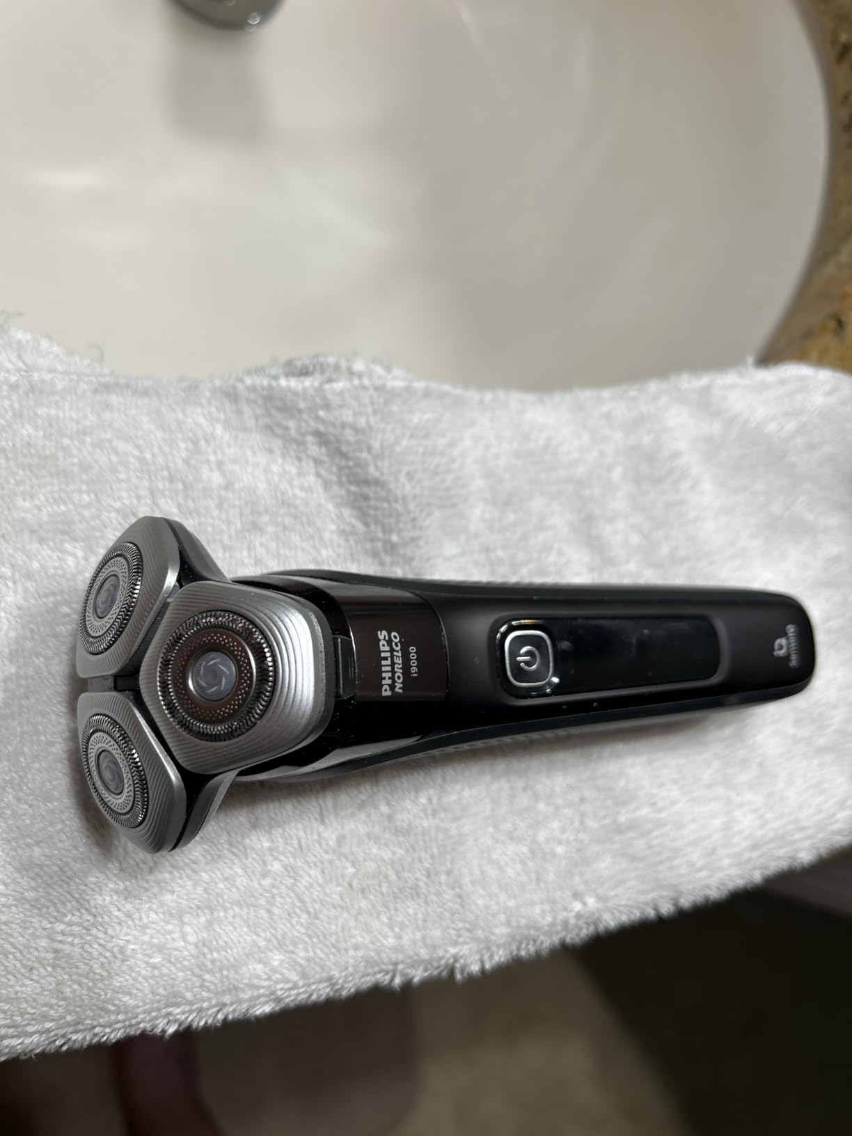 Philips Norelco i9000 Electric Shaver, Ink Black | 360° Rotating Dual SteelPrecision blades, SenseIQ Technology, Flexible Compact Heads, Includes Charging Stand, X9000/90 customer photo 1