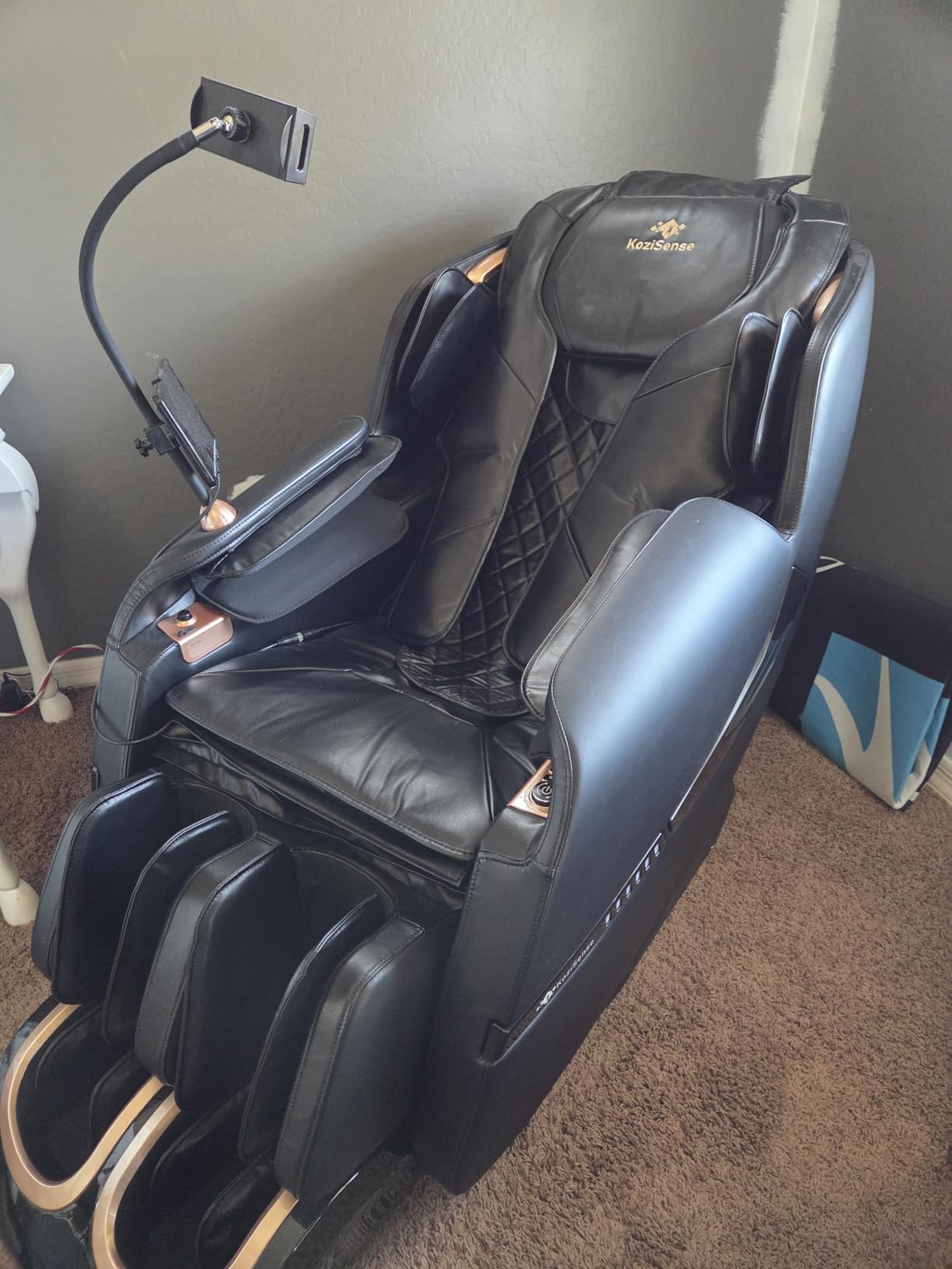 KoziSense A18 3D Massage Chair Full Body, Zero Gravity SL-Track Shiatsu Massage Recliner Chair with Heat, AI Control, Body Scan and Calfrest Extension (Upgraded) customer photo 1