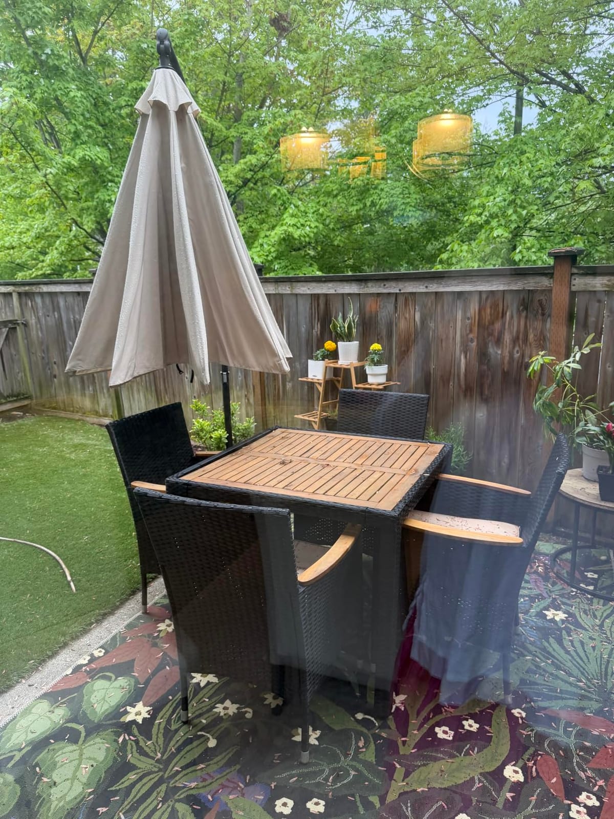 wikiwiki 10ft Patio Umbrellas Offset Outdoor Umbrella Cantilever Hanging Umbrellas w/Infinite Tilt, Fade Resistant Waterproof RECYCLED FABRIC Canopy & Cross Base, for Yard, Garden & Deck, Navy Blue customer photo 1
