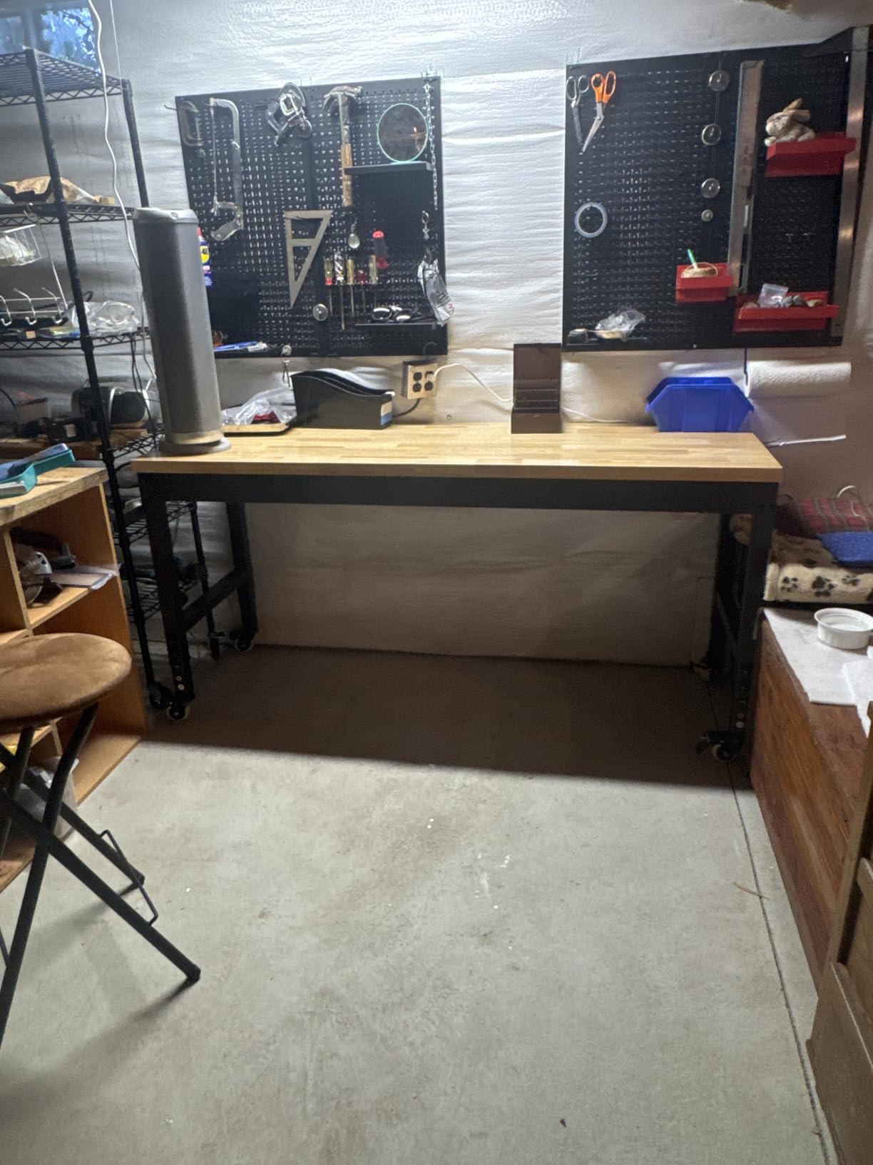 VEVOR Adjustable Workbench, 48 x 20-inch Heavy Duty Work Bench with 28.5-38.3 Inches Height Adjustment, 2000 lbs Capacity customer photo 1