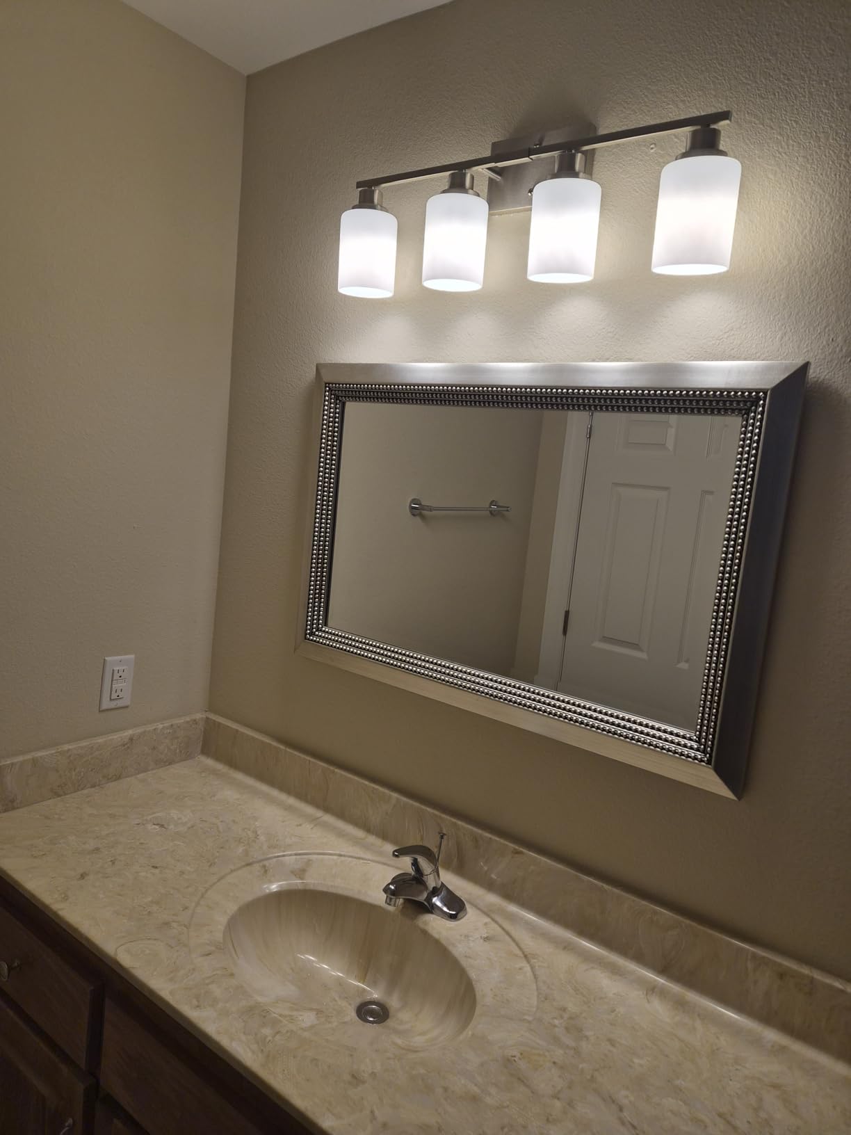 Ascher Bathroom Light Fixtures, 4-Light Vanity Light Over Mirror, Brushed Nickel Wall Sconces with Milky White Frosted Glass Shades, Wall Lamp for Living Room Bedroom, E26 Base (Bulbs Not Included) customer photo 1