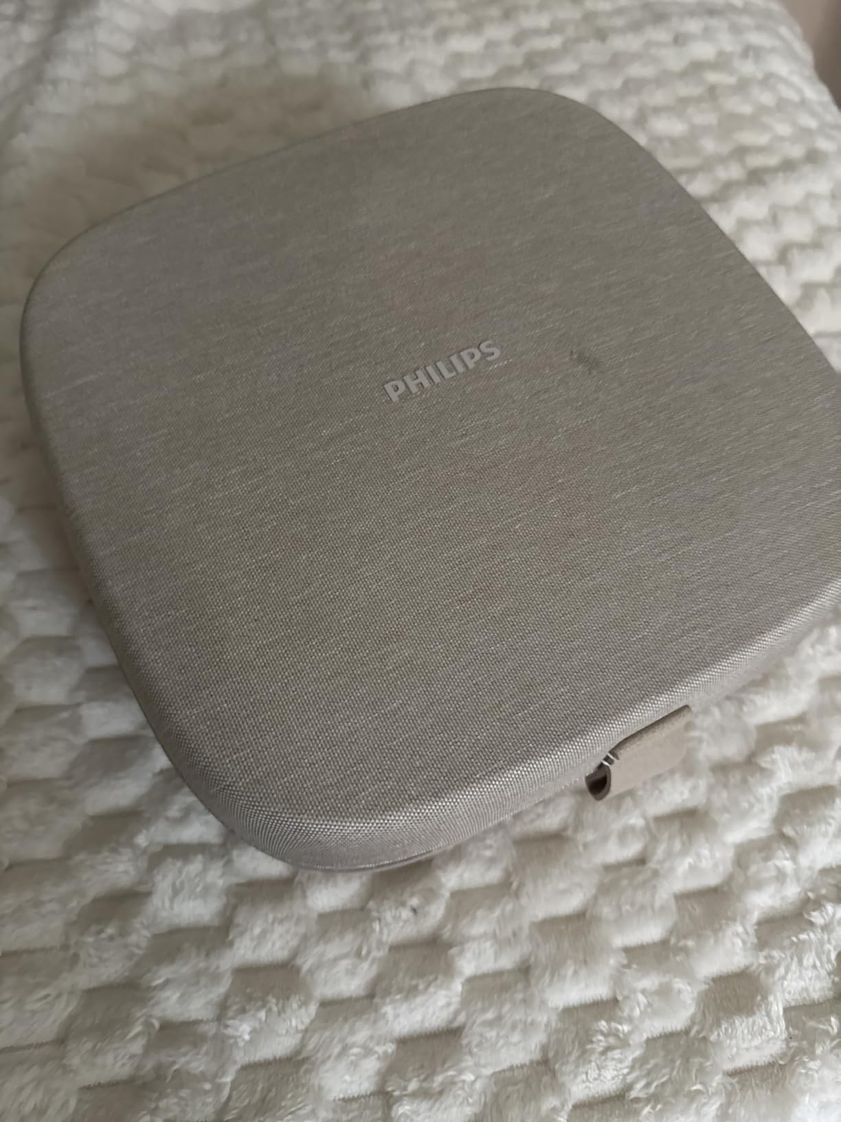 Philips Lumea IPL Salon-Like Laser Hair Removal for Women, Permanent Hair Reduction Device At Home for Face & Body, 5 Settings & Skin Sensors, BRI984/03 customer photo 2