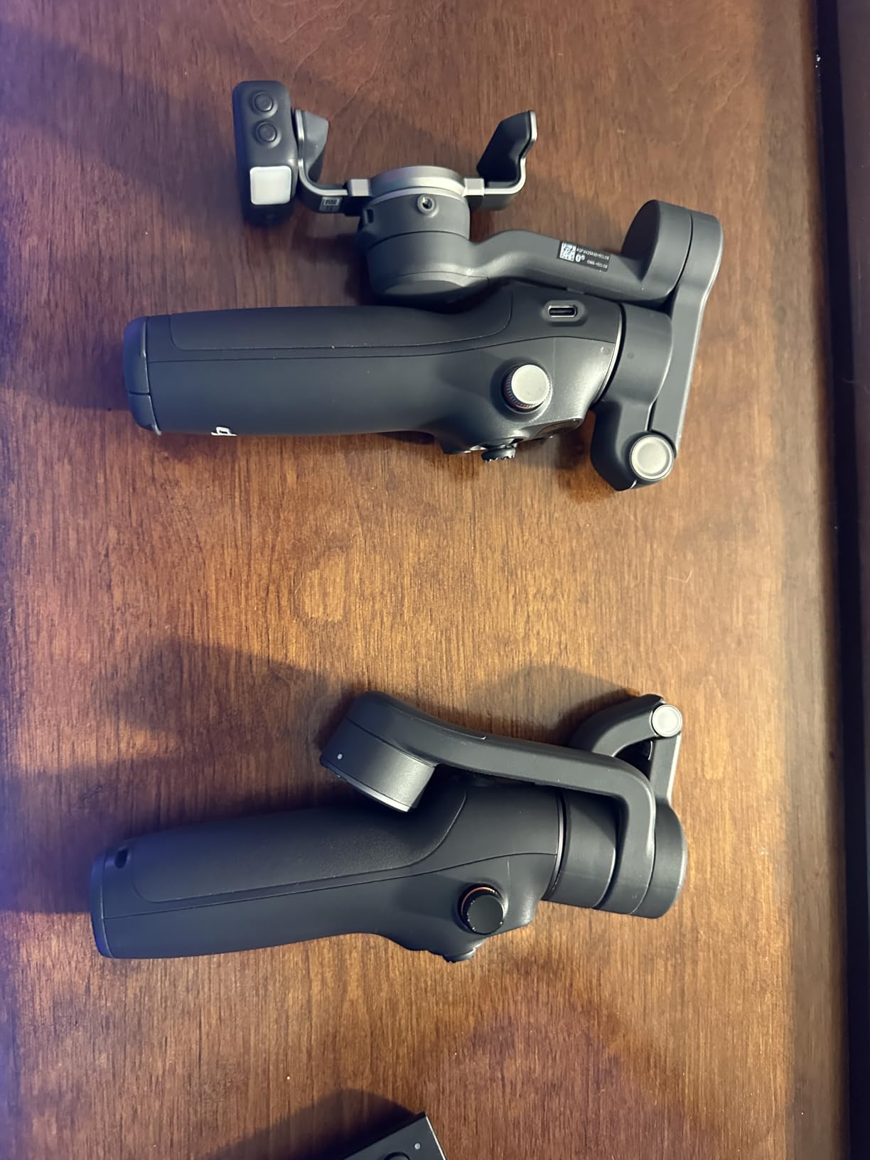 DJI Osmo Mobile 8 Gimbal Stabilizer for Phone, 3-Axis Stabilization | AI Native Tracking with Audio & Lighting, 360° Pan Rotation, Built-in Extension Rod & Tripod, 10h Battery, Extension Rod customer photo 2