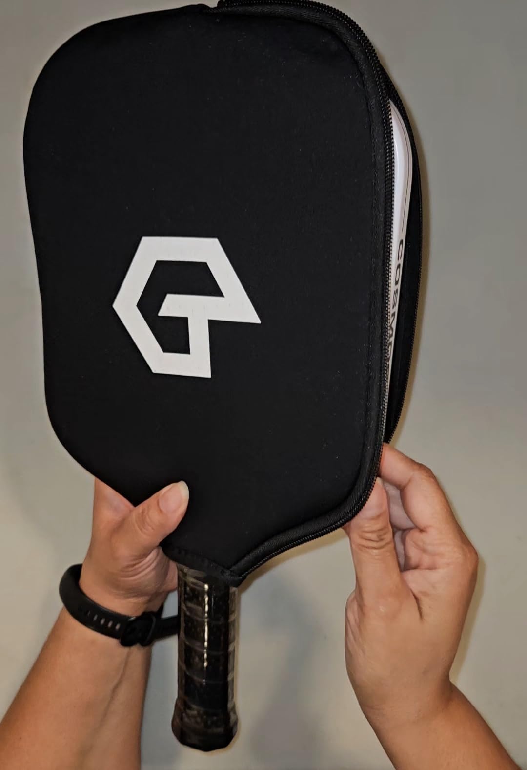 Cosmos Spin | Edgetech Pickleball 16mm Paddle + Cover | Dual Layer Surface - Titanium Weave Base - T700 Raw Carbon Fiber Surface | Orbit Grooves for Spin | Space Propulsion Honeycomb PP Core customer photo 1