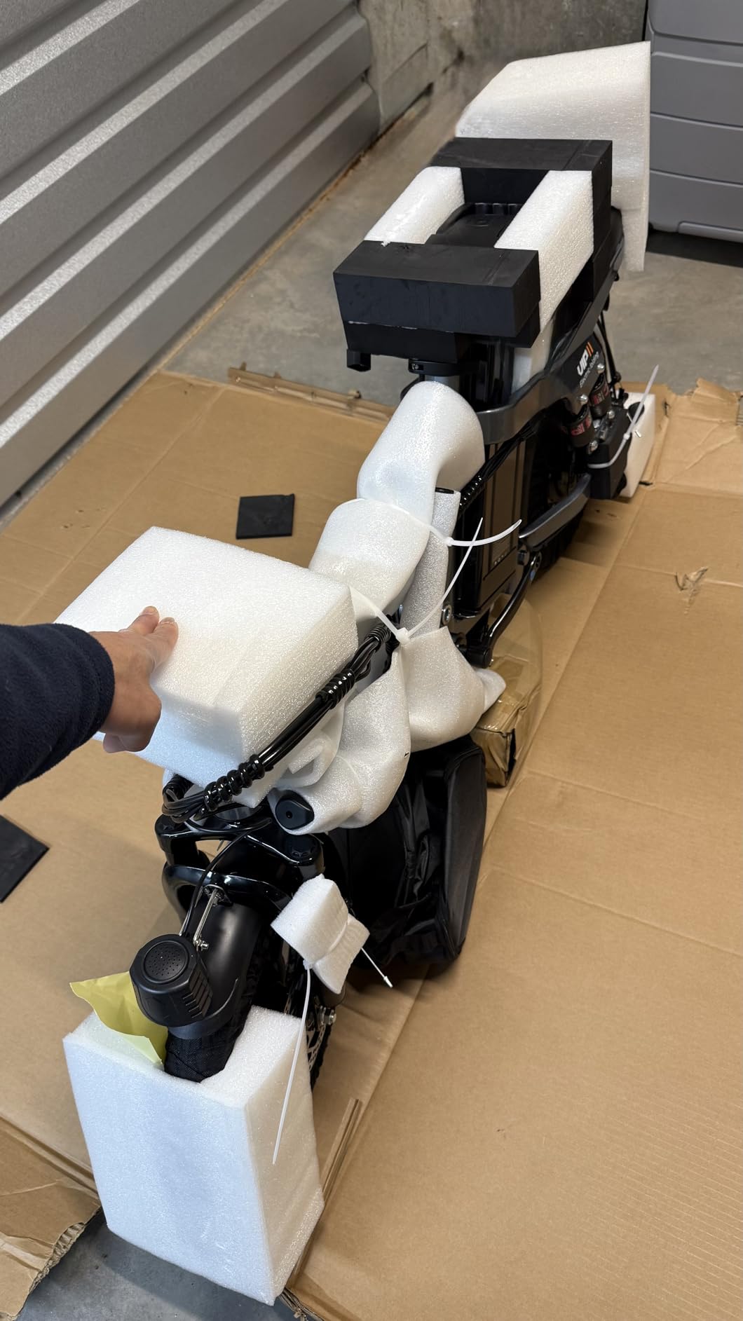 A12/A12S Foldable Ebike with Keyless Ignore, 2000/1000W, 52V 25Ah/48V 15Ah | Max 80-60 Miles Range 14