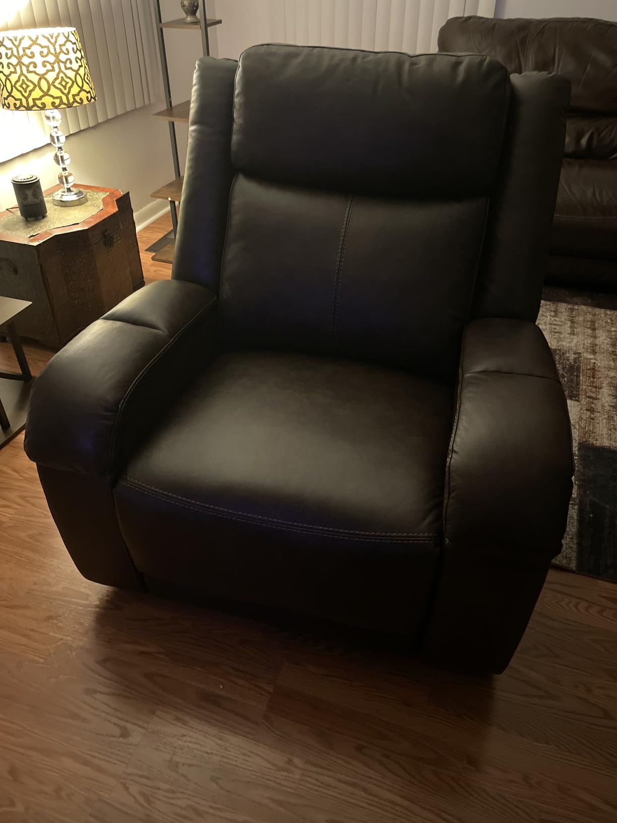 Watson & Whitely Oversized Genuine Leather Power Recliner Chairs for Big and Tall, Wall Hugger Recliner with Power Headrest & Charging Ports, Extra Large Reclining Chair for Living Room, Navy Blue customer photo 2