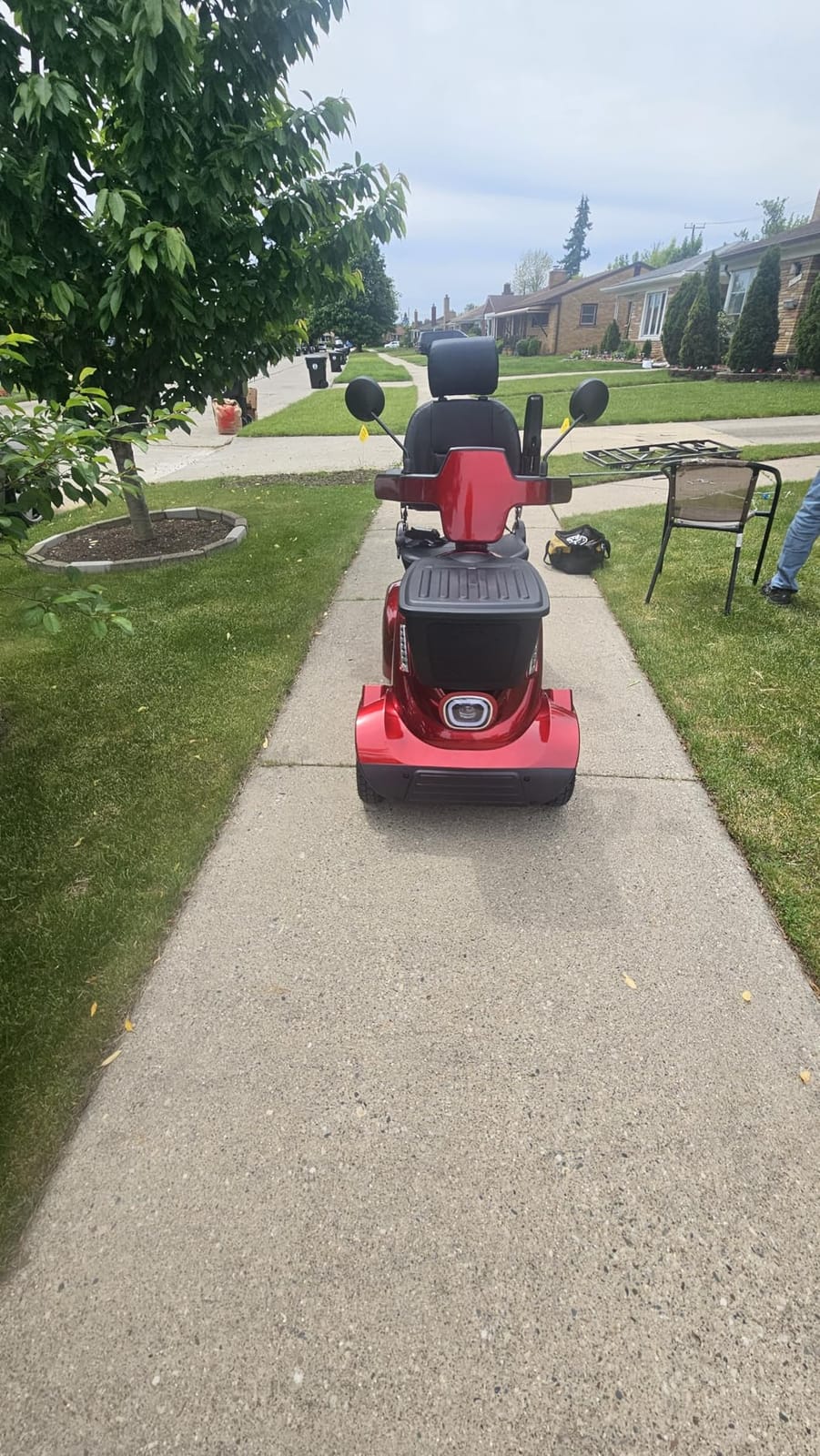 Ecomobi 32 Miles Heavy-Duty 1000W Mobility Scooter for Seniors & Adults | 500LBS Load, 15MPH, Bluetooth Speaker & GPS Tracker, Full Suspension, USB Charging & Dual Baskets, 20°Climbing customer photo 1