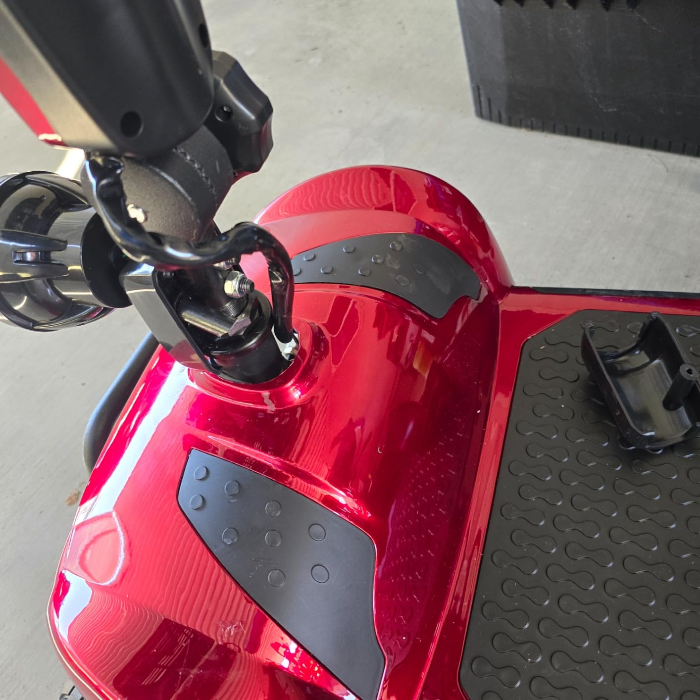 Ecomobi 32 Miles Heavy-Duty 1000W Mobility Scooter for Seniors & Adults | 500LBS Load, 15MPH, Bluetooth Speaker & GPS Tracker, Full Suspension, USB Charging & Dual Baskets, 20°Climbing customer photo 2