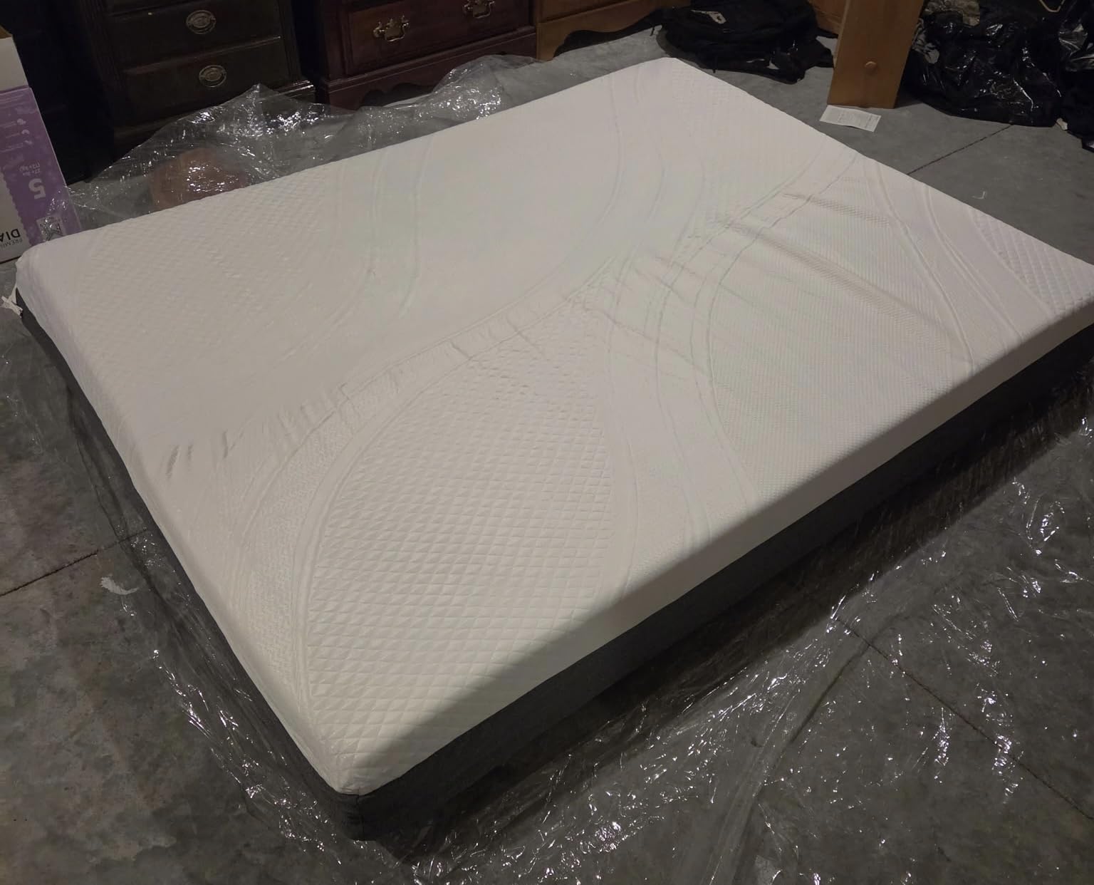Novilla Bliss Cooling Queen Size Mattress, 12 Inch Gel-Infused Memory Foam Mattress Queen Size in a Box with Cool-Touch Nylon Cover customer photo 2