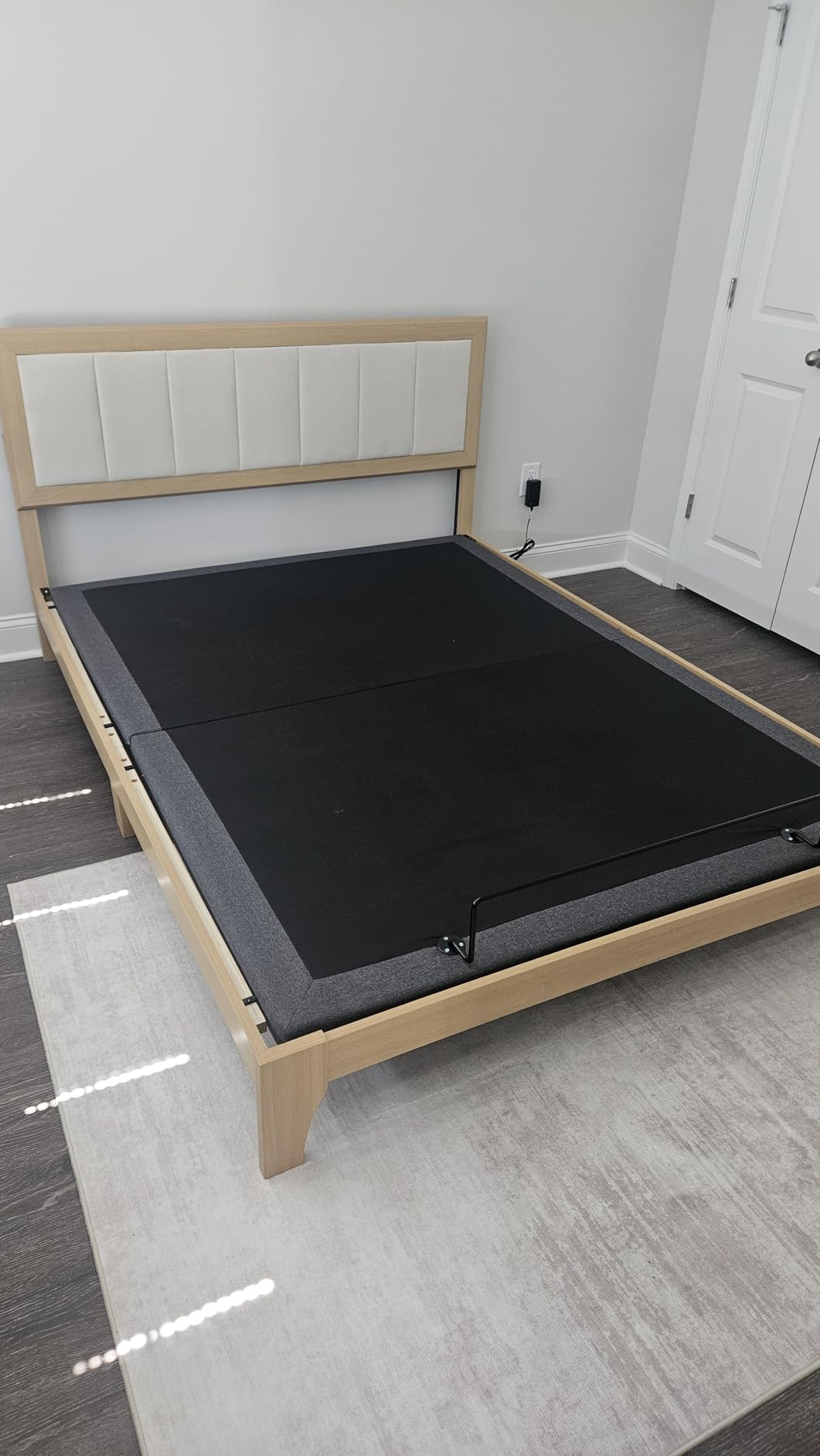 Tami Tami T450 Adjustable Bed Frame Full with Remote, Ergonomic Adjustable Base with Head & Foot Incline, Zero Gravity, Nightlight, Quiet Motor, and 3 Height-Adjustable Legs, Easy Assembly customer photo 2