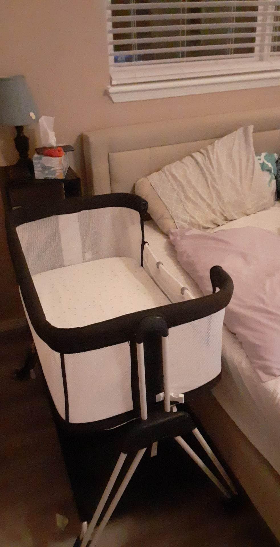 Fodoss Baby Bassinets Bedside Sleeper - 3-in-1 Stable Bassinet for Newborns | Soft Mattress, Storage Tray, Full-Mesh Sides, 7-Height Adjustable Bassinet Crib with Wheels customer photo 2
