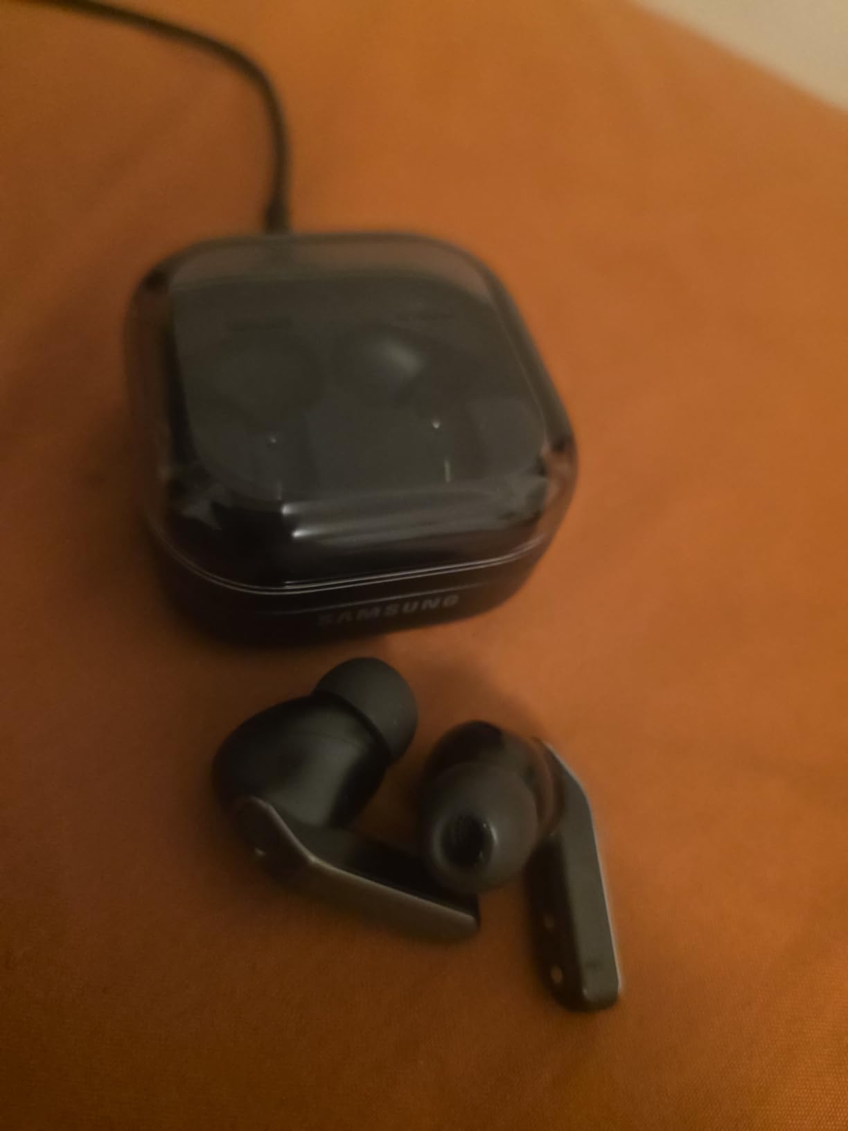Samsung Galaxy Buds 4 Pro (2026) AI True Wireless Bluetooth Earbuds, Hi-Res Audio, 2-Way Speaker, ANC 2.0, Optimized Comfort, IP57, Live Translation customer photo 2