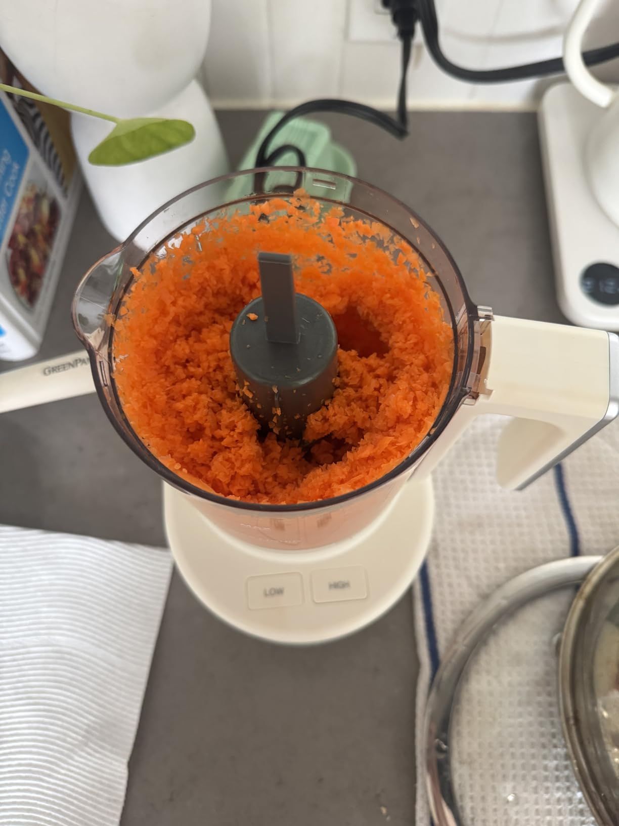 Hamilton Beach 3 Cup Electric Vegetable Chopper & Mini Food Processor, Gray customer photo 1