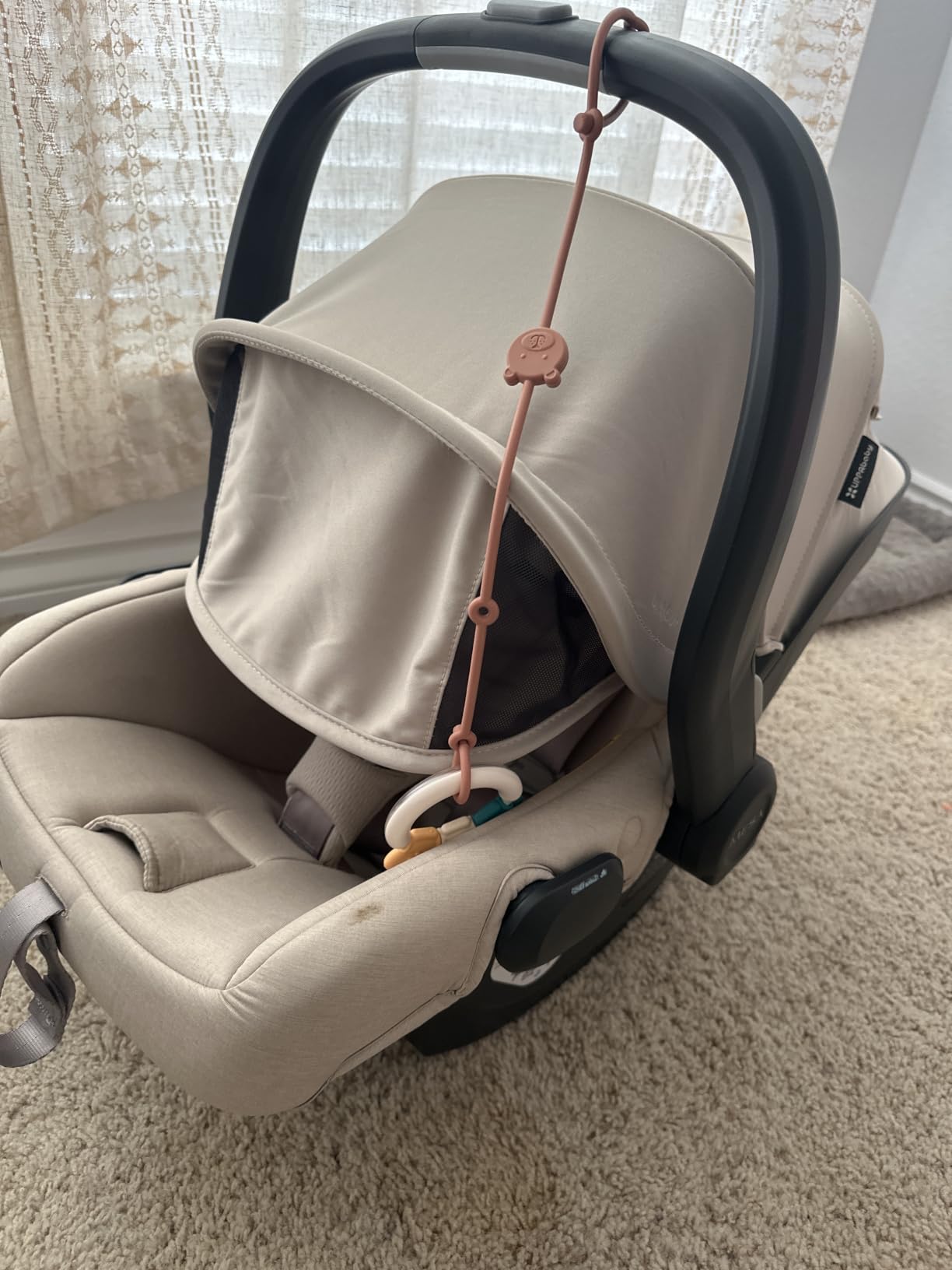 UPPAbaby Mesa V3 Infant Car Seat - Easy Installation + SmartSecure Technology - Attaches to Stroller | Base + Infant Insert Included - Ada (Sandstone) customer photo 1