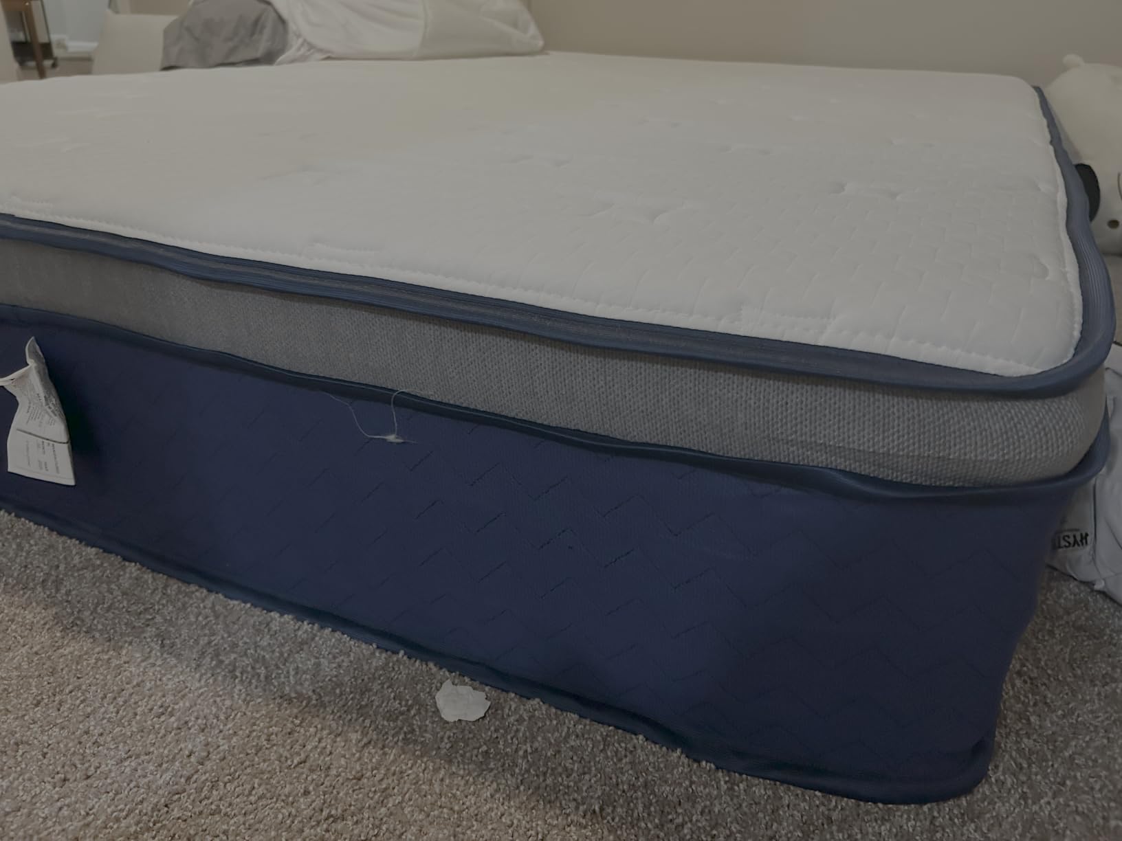 Avenco SyncDeep Queen Mattress 12 Inch, Firm Hybrid Cooling, Lumbar Support | Back Pain Relief, Motion Isolation, Reinforced Edge Support, Fiberglass Free, CertiPUR-US Certified customer photo 1