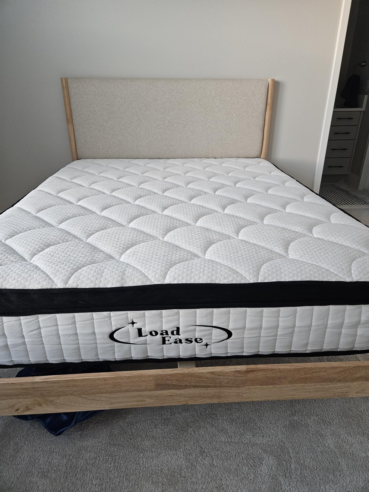Mattress Queen Size, 12 Inch Hybrid Queen Mattress in a Box, Medium Firm | Queen Size Mattress with Cooling Gel Memory Foam & Pocket Springs, Pressure Relief, Motion Isolation, Edge Support, Pillow Top customer photo 1