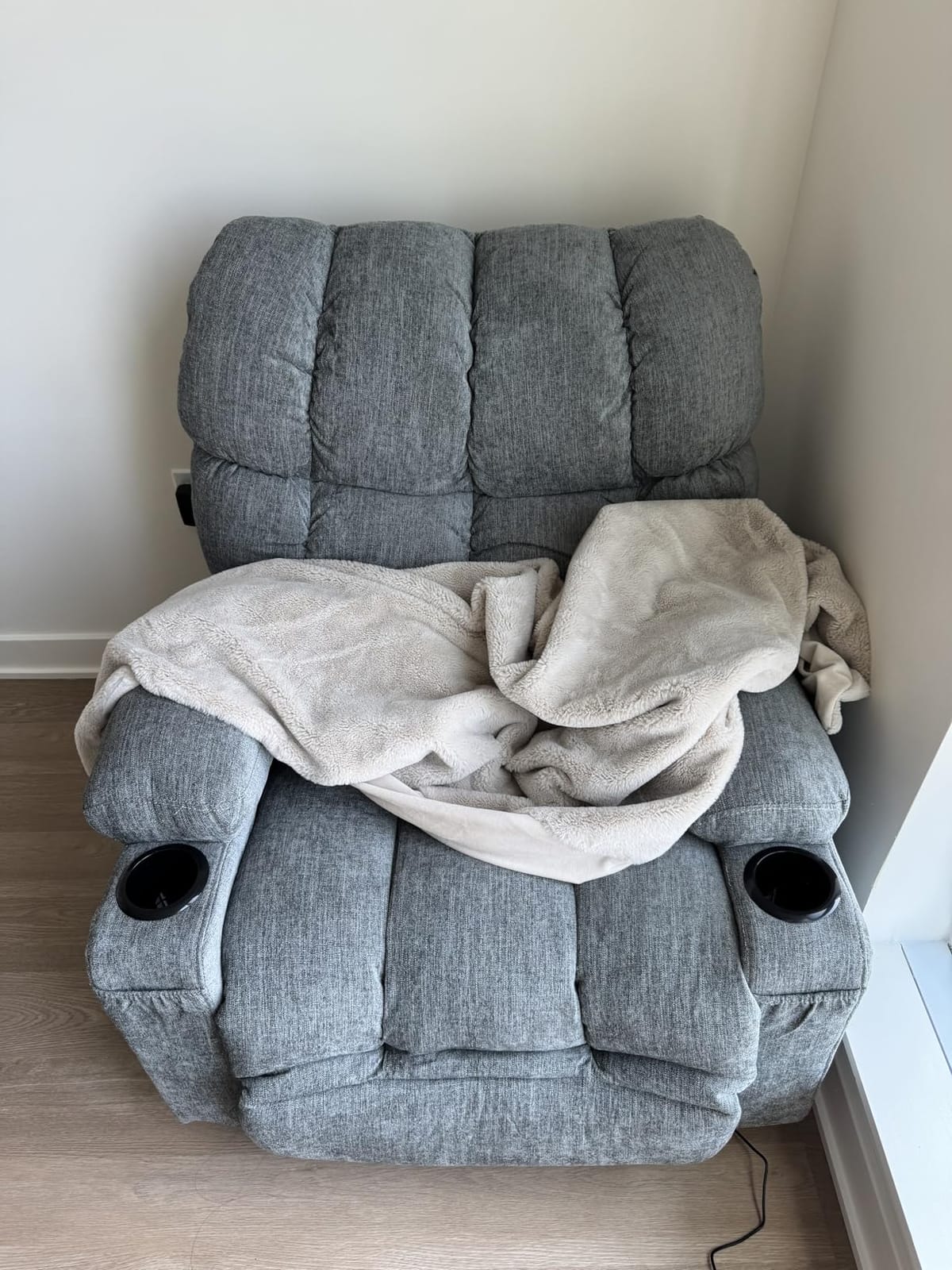 Power Lift Recliner Chair for Elderly with Vibration Massage and Lumbar Heating Electric Recliner Sofa with Cup Holders and USB Charge Port for Living Room Comfort customer photo 1