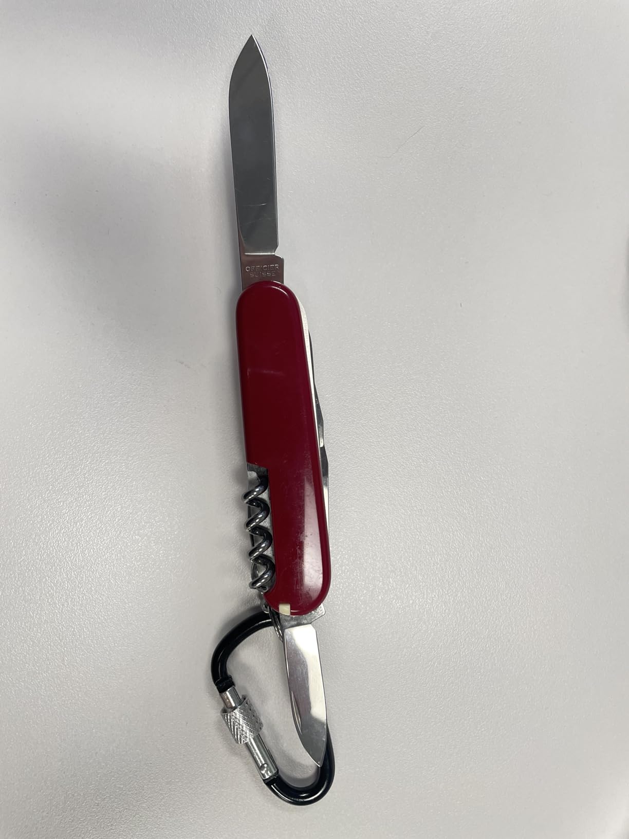 Victorinox Huntsman Swiss Army Knife, 15 Functions, Swiss Made Pocket Knife with Large Blade, Screwdriver, Scissors and Wood Saw - Red customer photo 2
