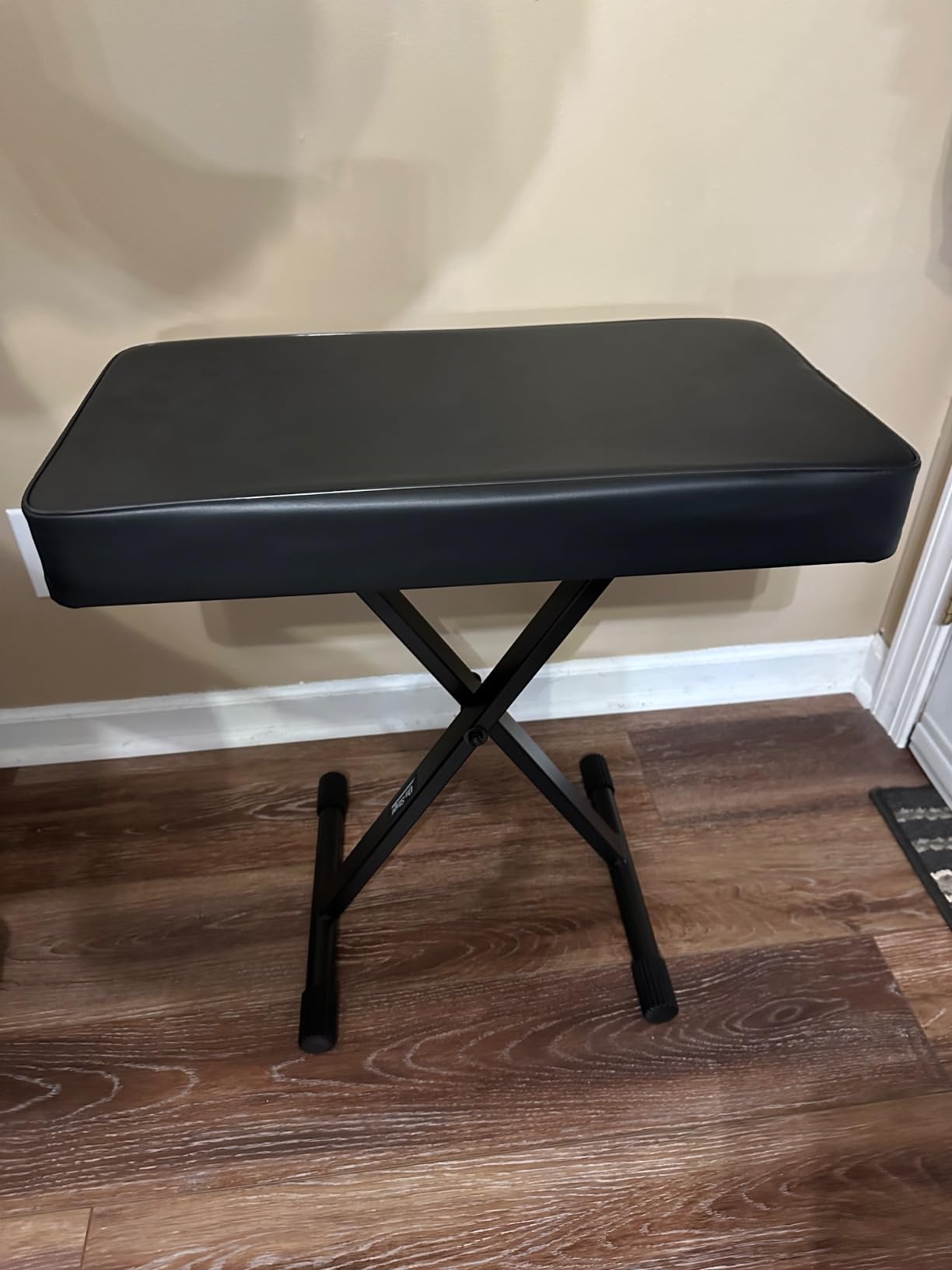 OnStage KT7800+ Deluxe X-Style Keyboard Bench (Portable, Folding, Seating for Keyboards, Synths, Organs, Digital Pianos, Height Adjustable, Padded, Cushioned, Metal Base, Nonslip Rubber Feet, Black) customer photo 1