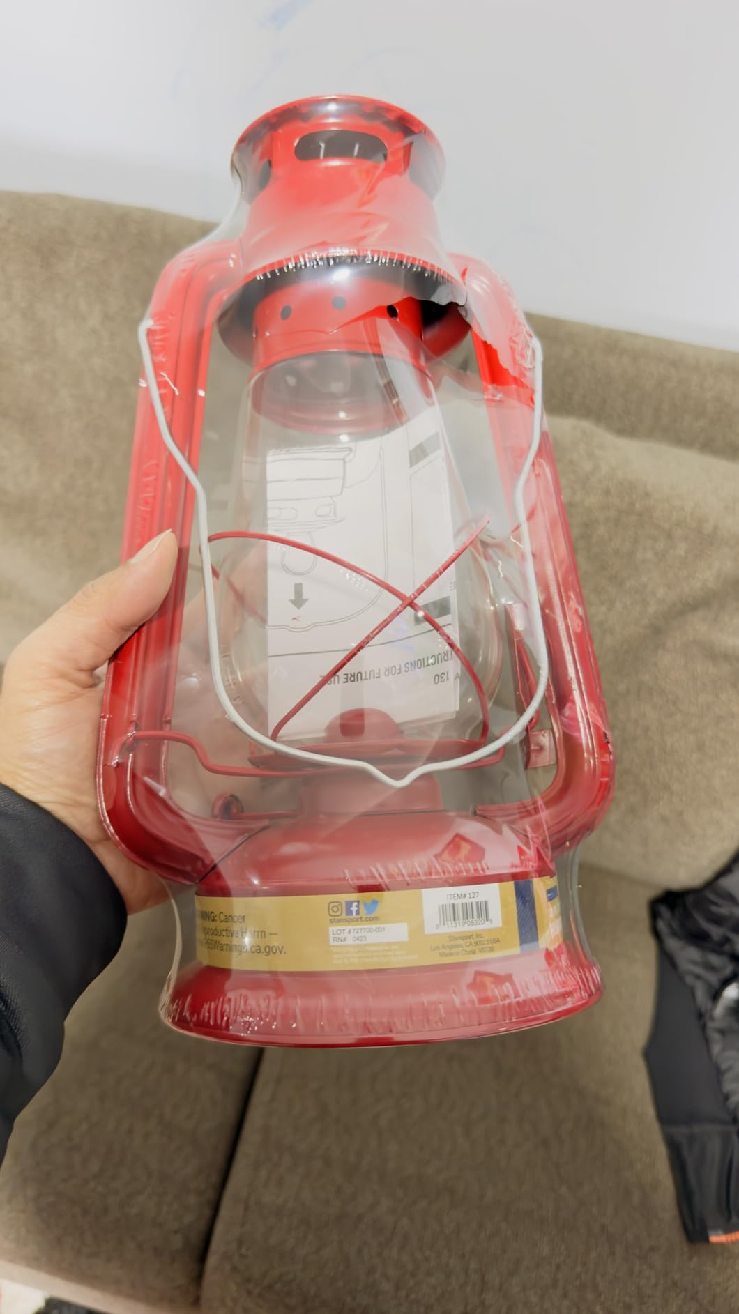 Stansport Hurricane Lantern – Classic Metal Kerosene Oil Lamp with Glass Globe and Adjustable Wick – Portable Emergency Lighting & Decorative Indoor/Outdoor Camping Lantern, Red customer photo 2