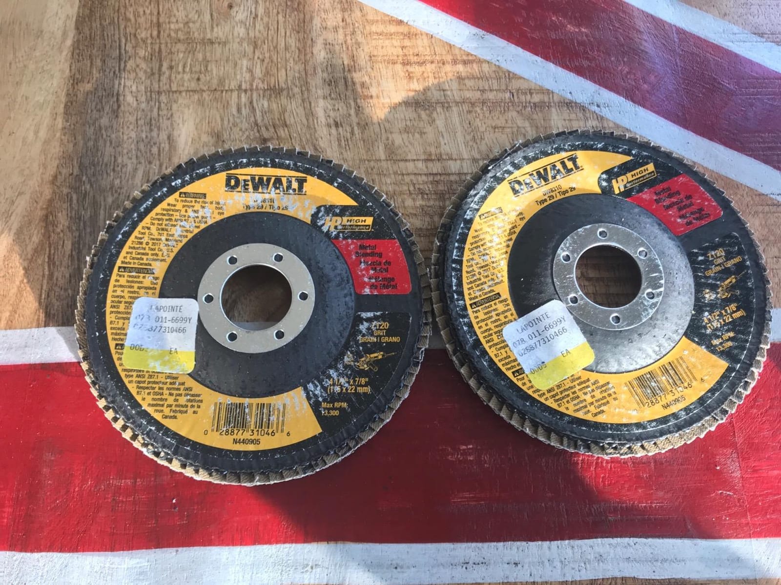 DEWALT DW8314 4-1/2 by 5/8-Inch-11 120 Grit Zirconia Angle Grinder Flap Disc customer photo 1