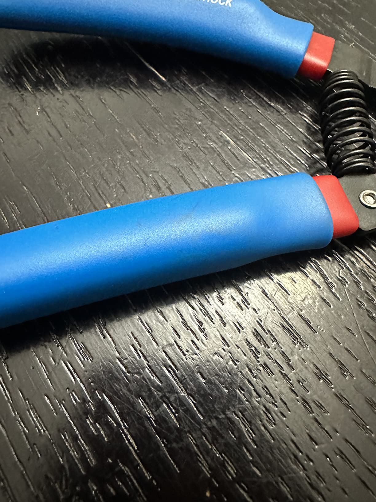 Klein Tools 11057 Wire Cutter/Stripper, Made in USA, Heavy Duty Cutter for 20-30 AWG Solid and 22-32 AWG Stranded Wire customer photo 2