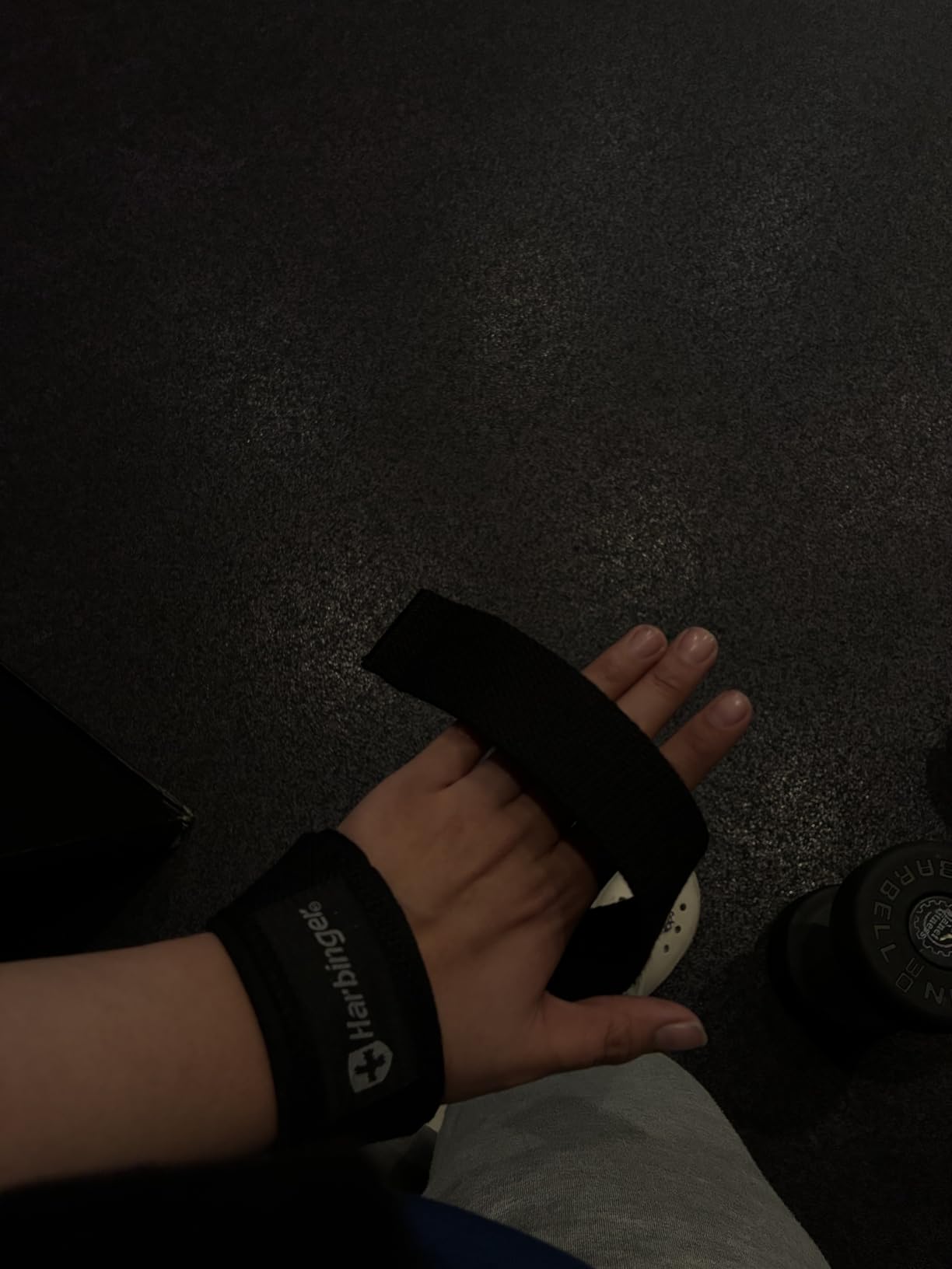 Harbinger Padded Cotton Lifting Straps with NeoTek Cushioned Wrist, 21.5 Inch Length, 1.5 Inch Width, Pair, Weightlifting Wrist Straps for Deadlifts and Strength Training customer photo 1