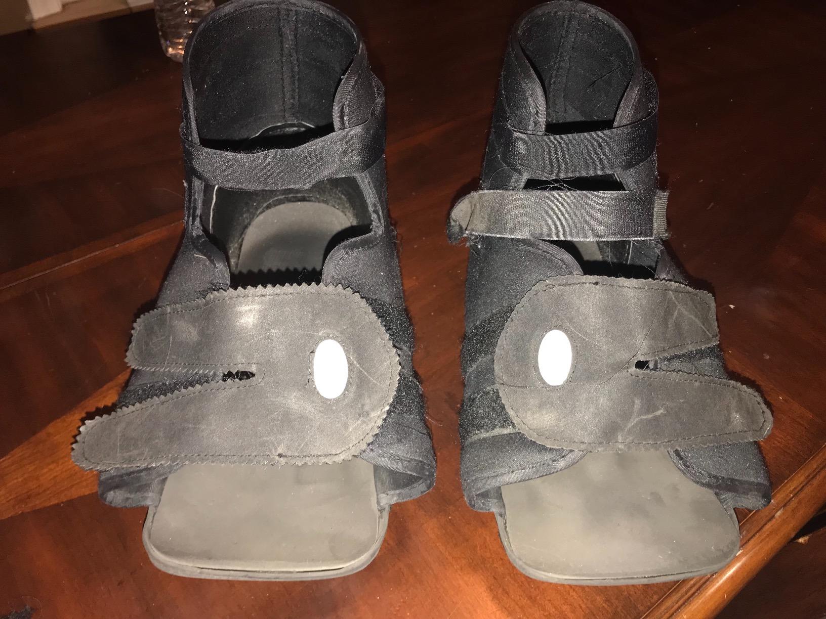 Darco Slim Line Cast Boot, Large customer photo 1