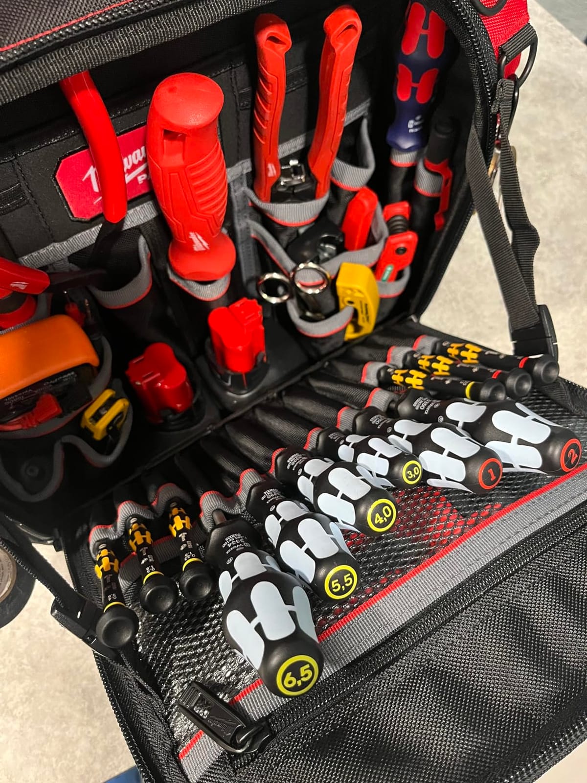 Wera 05030170001 1578 A/6 ESD SCREWDRIVER SET AND RACK FOR ELECTRONIC APPLICATIONS 6 PIECES customer photo 1