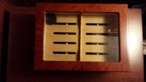 Humidor Supreme Old World Desktop Cigar Humidor - Desktop Cigar Storage with Spanish Cedar Tray & Dividers | Antique Walnut Finish Cigar Box with Humidifier & Glass Hygrometer - Holds 75 - 100 Cigars customer photo 2
