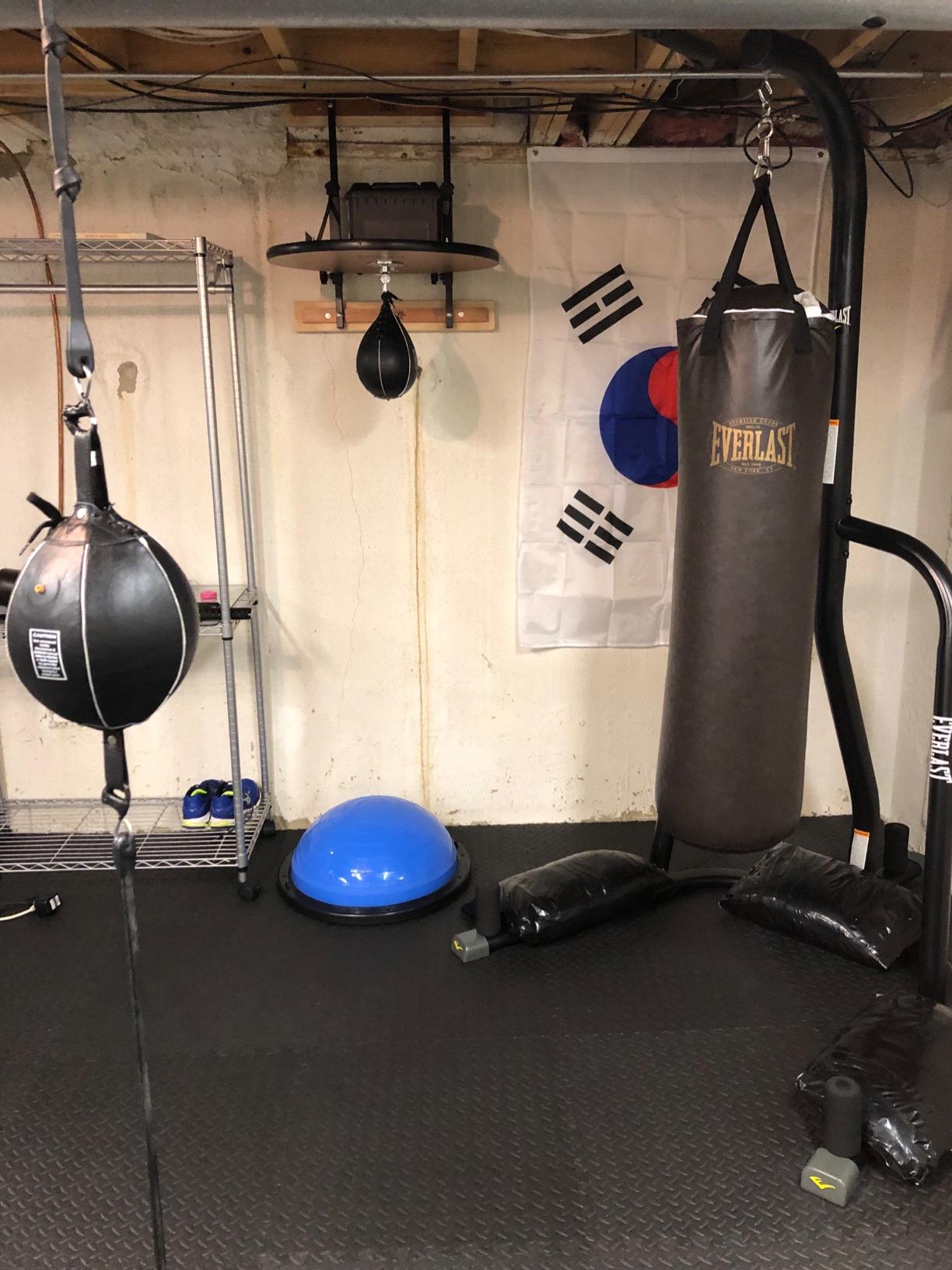 Leather Speed Bag – Rapid Rebound Pear-Shaped Punching Ball with Durable Latex Bladder for Boxing, MMA & Home Gym customer photo 2
