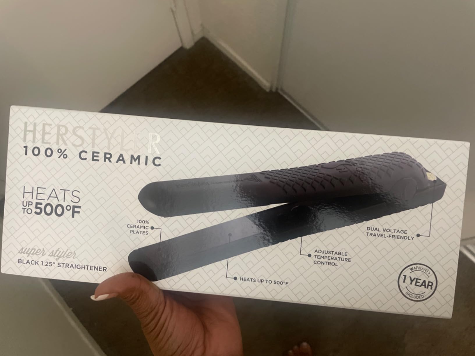 Herstyler Superstyler Onyx Ceramic Flat Iron - Travel Friendly - 1.25 inch customer photo 1