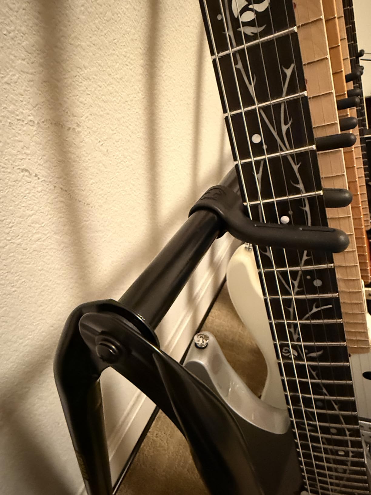 Hercules Stands GS525B 5 Space Guitar Rack customer photo 1