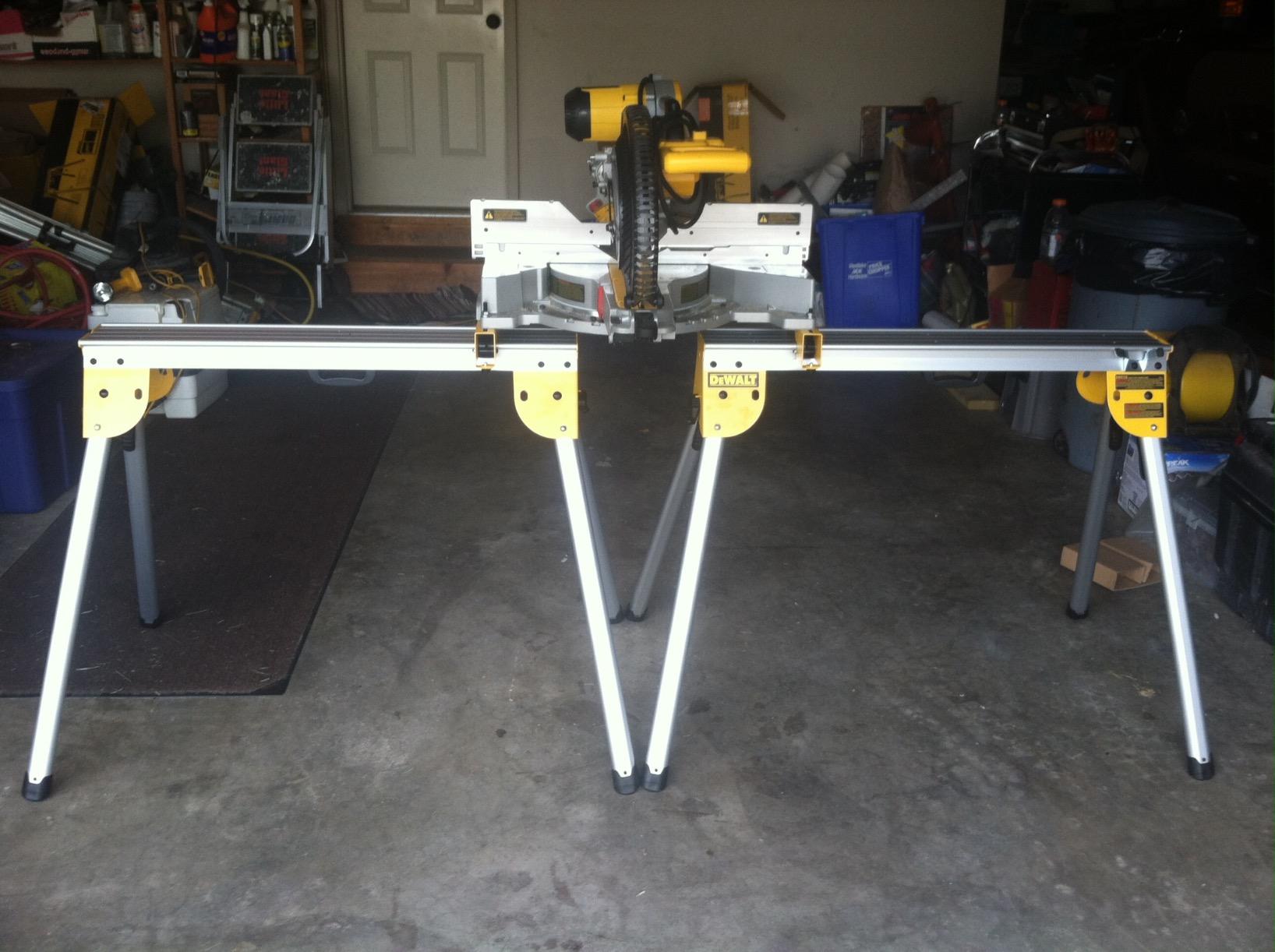 DEWALT Miter Saw Stand, Heavy Duty with Miter Saw Mounting Brakets, Tool Only (DWX725B) customer photo 1