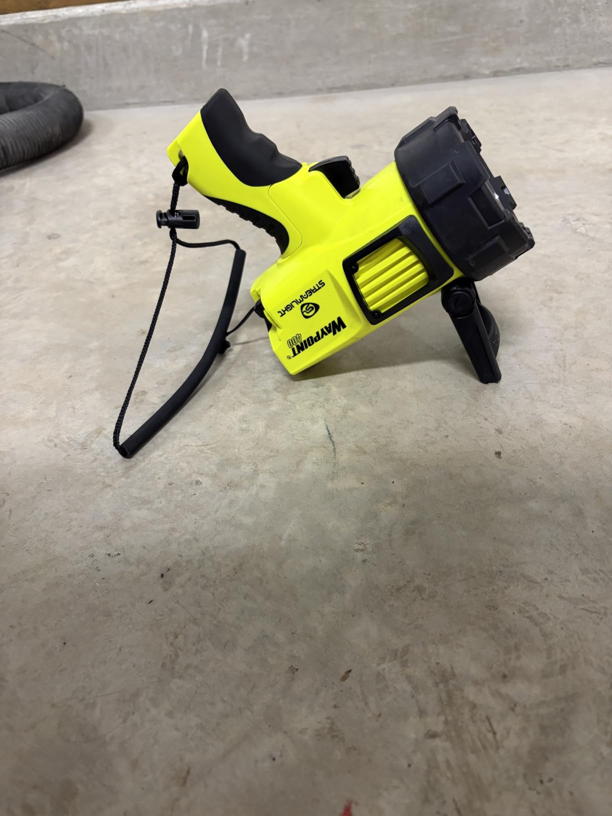 Streamlight 44911 Waypoint 1,400-Lumen Pistol-Grip Spotlight, Black customer photo 2