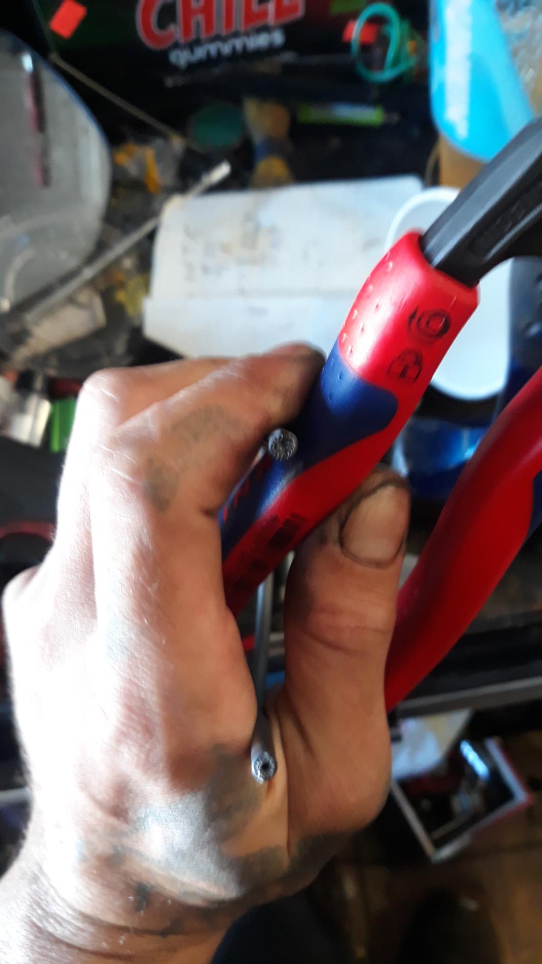 Knipex Tools 95 62 190 Wire Rope Cutters, 7 1/4-Inch, Comfort Grip customer photo 2