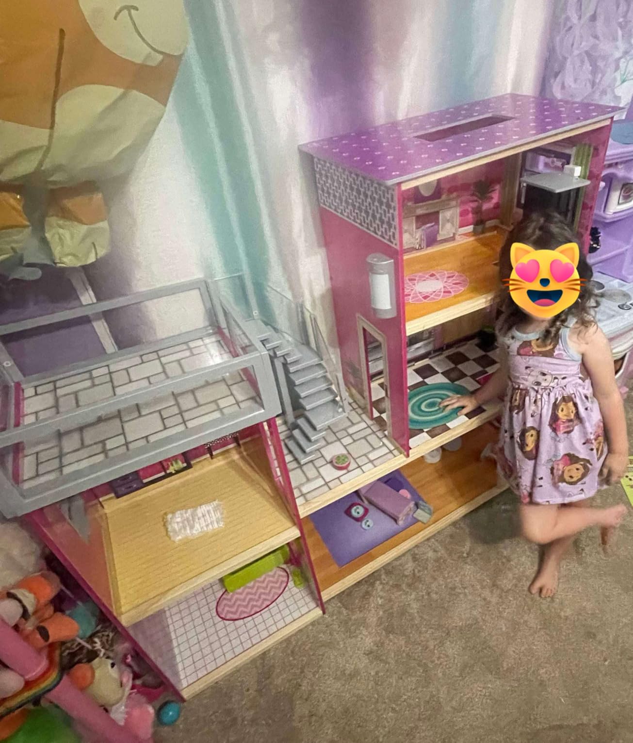 KidKraft Uptown Wooden Modern Dollhouse with Lights & Sounds, Pool and 36 Accessories customer photo 1