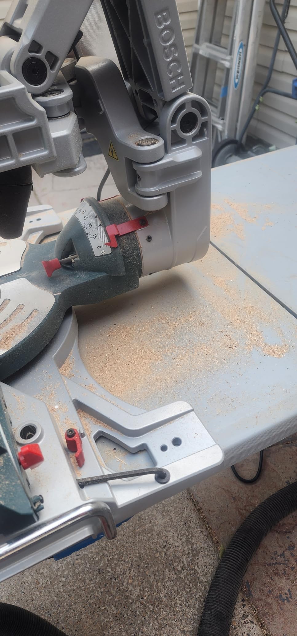 BOSCH 15.0 Amp CM10GD 10 In. Dual-Bevel Glide Miter Saw for Woodworking customer photo 1