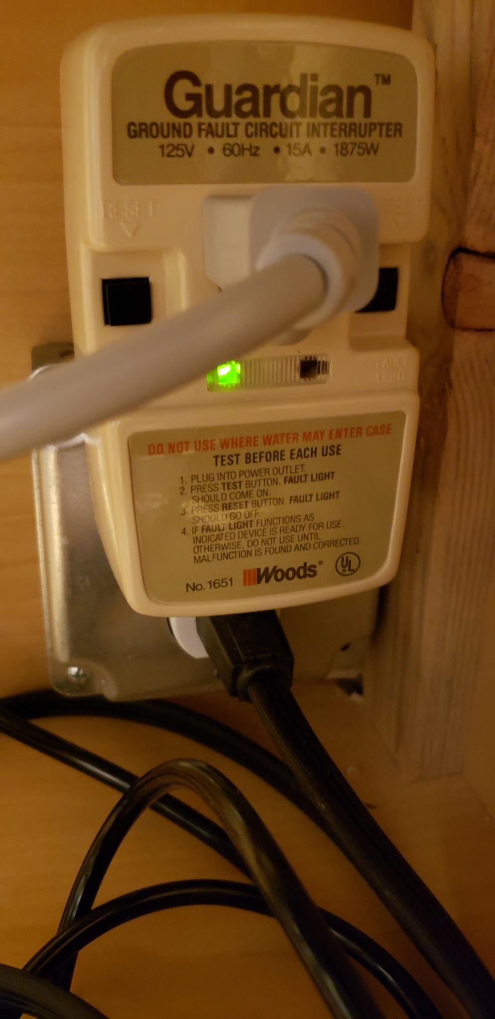 Ecosmart ECO MINI 2.5 2.5-Gallon 120V Electric Mini Tank Water Heater, White customer photo 1
