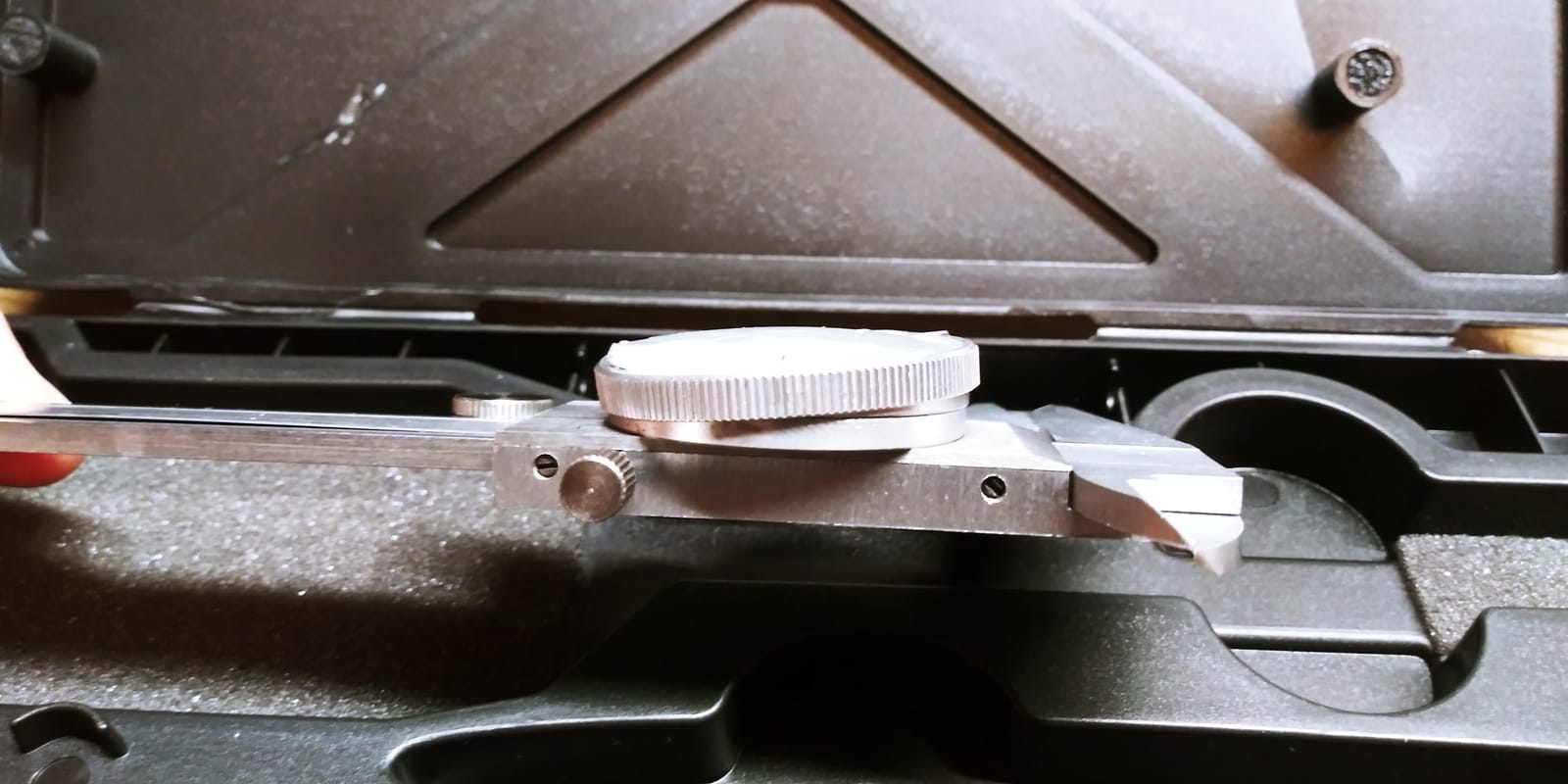 Utility Dial Caliper - 6 Inch with 0.001